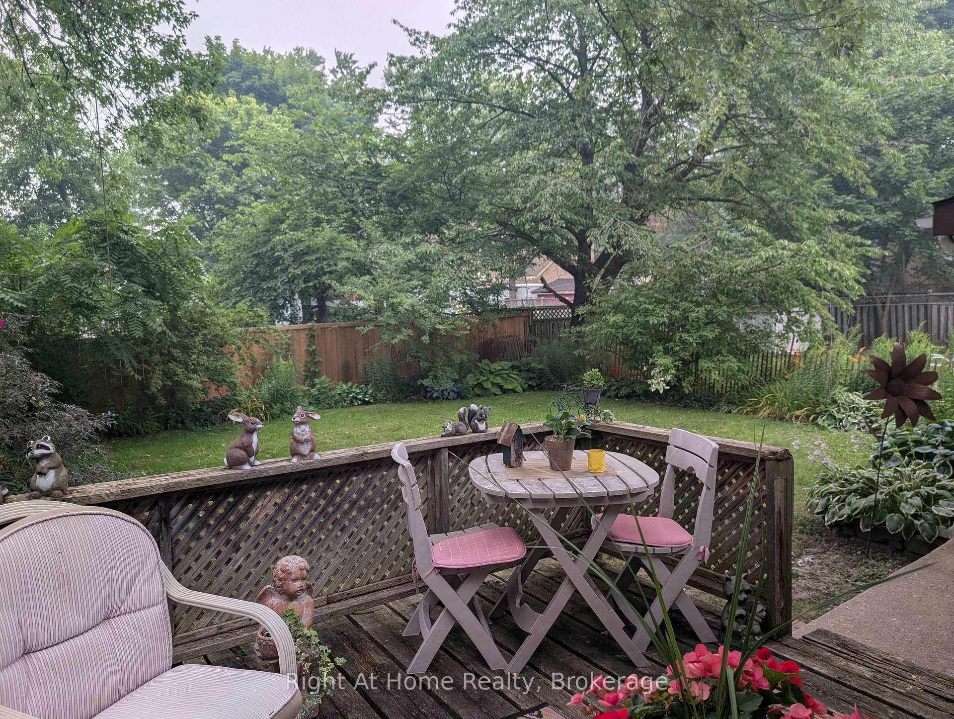142 Douro St Street photo 21