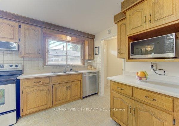 141 Hazelglen Drive photo 16