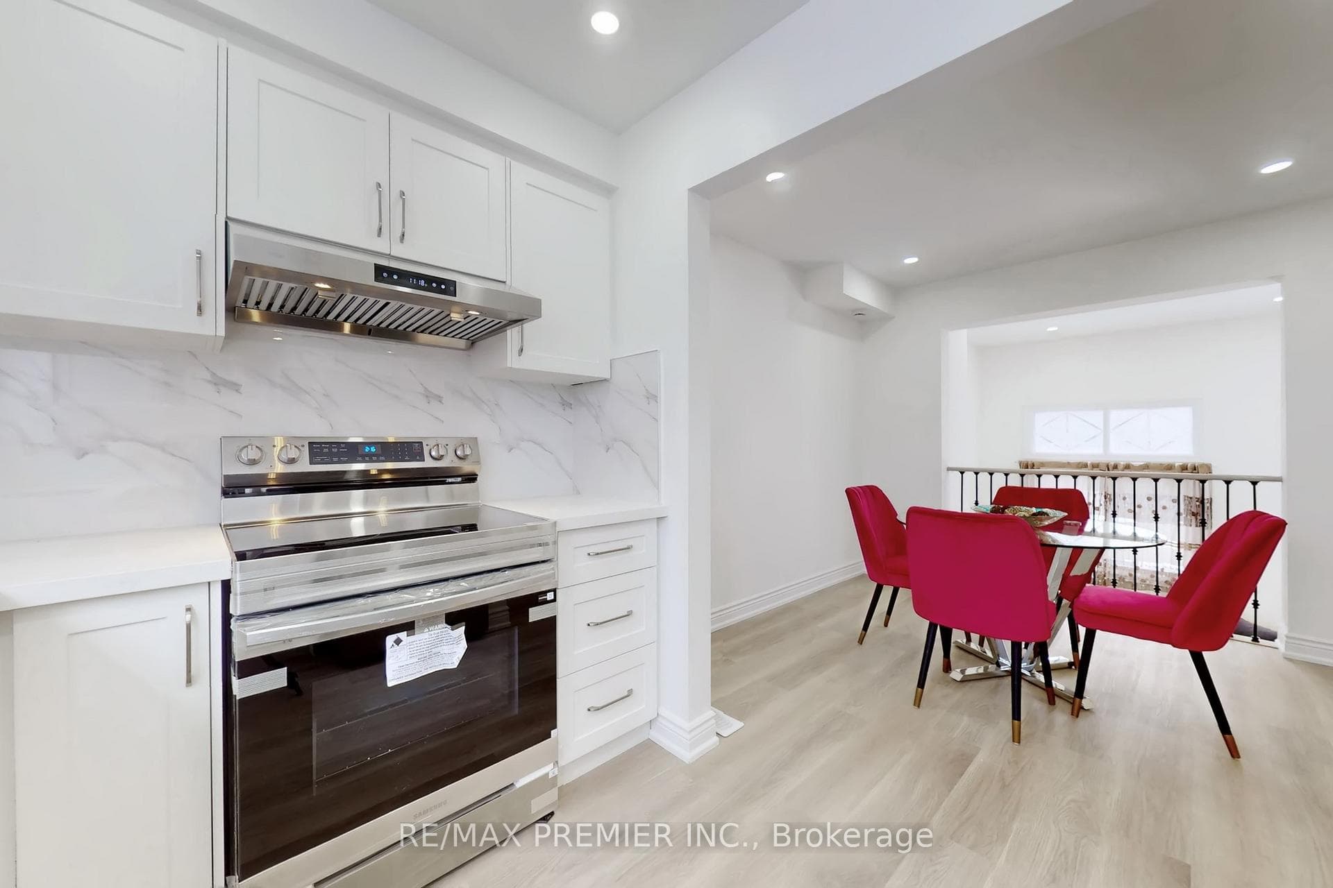 3348 Burdock Place photo 10