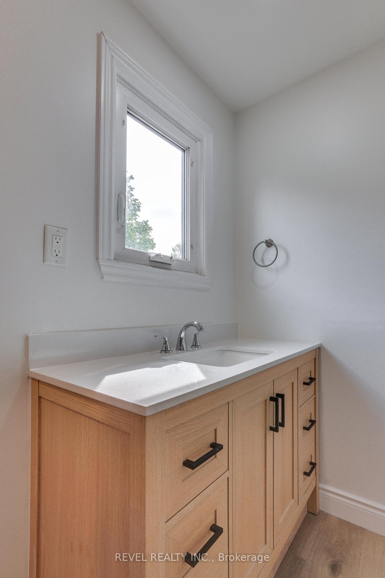 64 Hume Street photo 19
