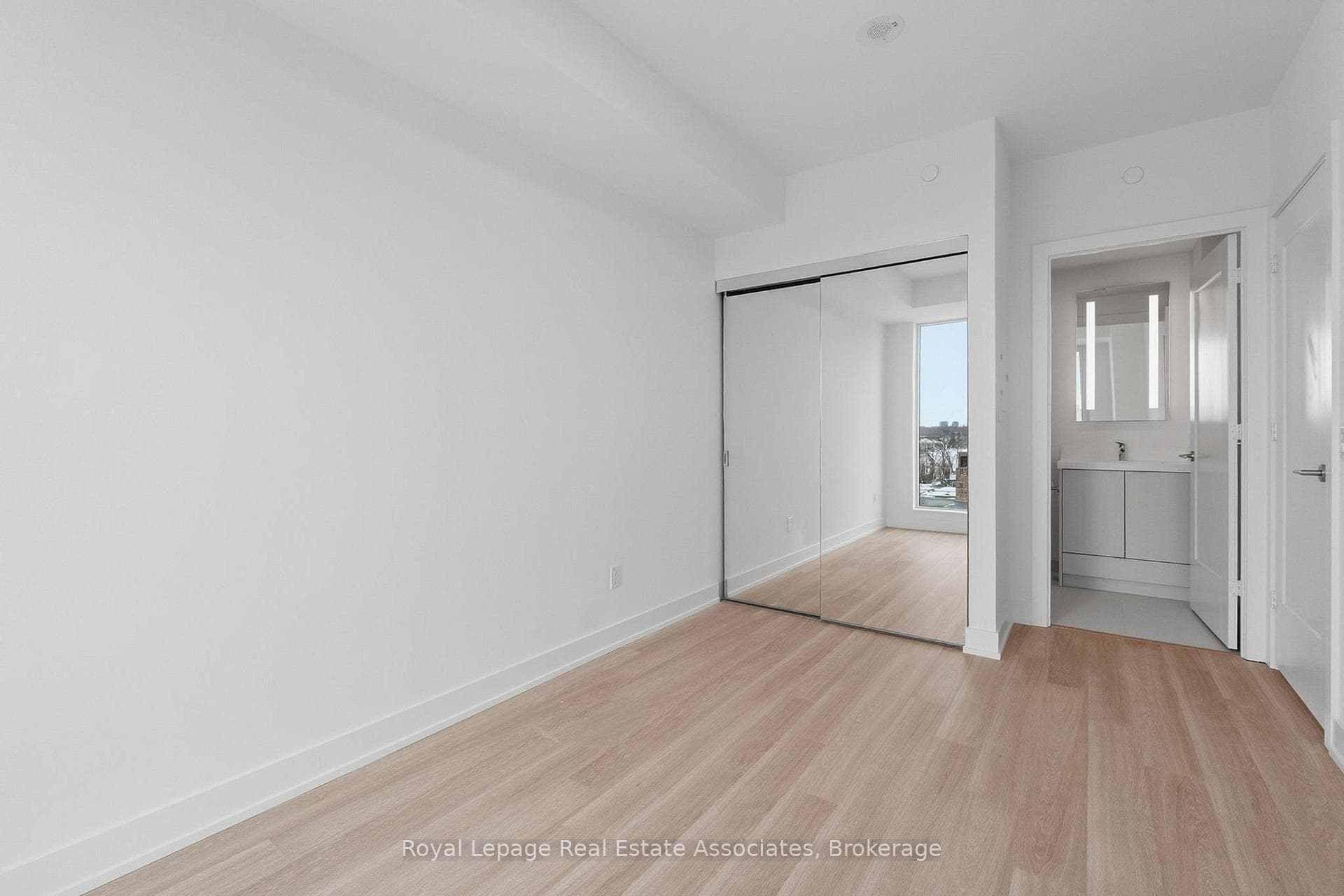 25 Cordova Avenue Unit 612 photo 12