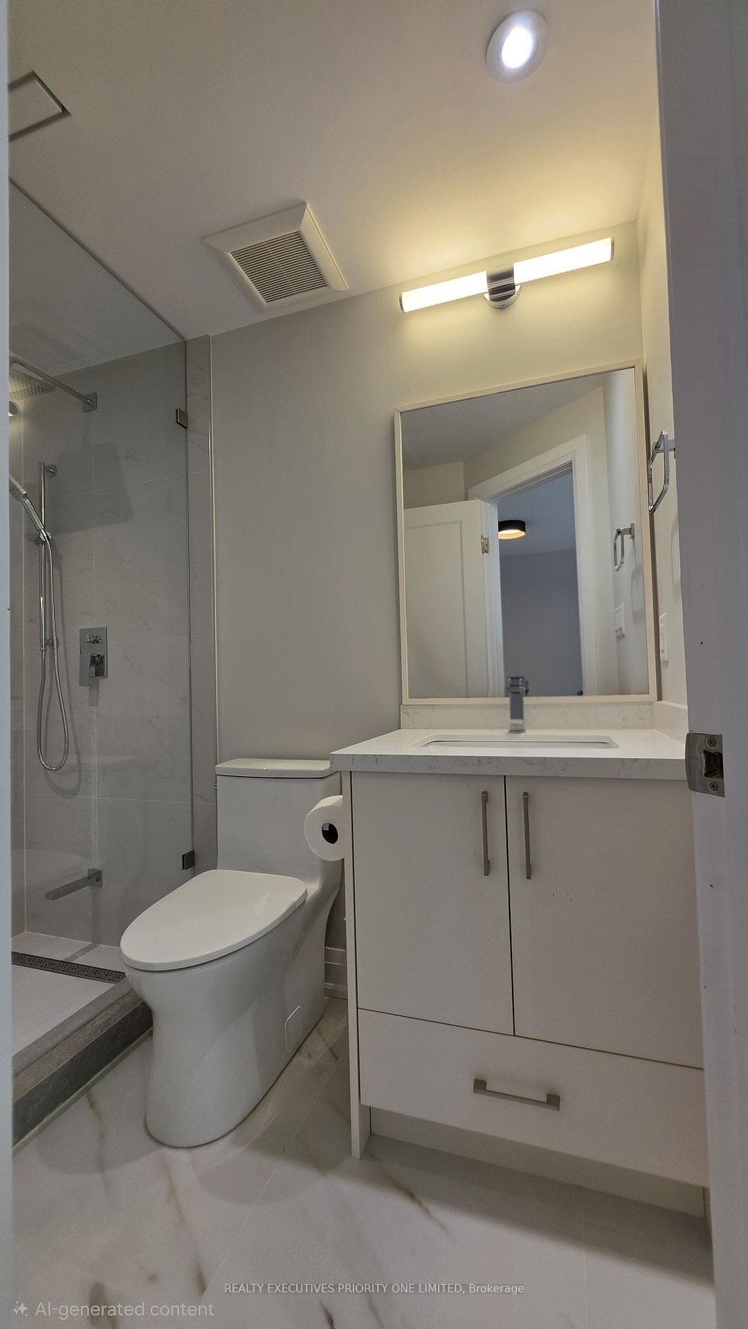 10 Lascelles Boulevard Unit Main photo 4