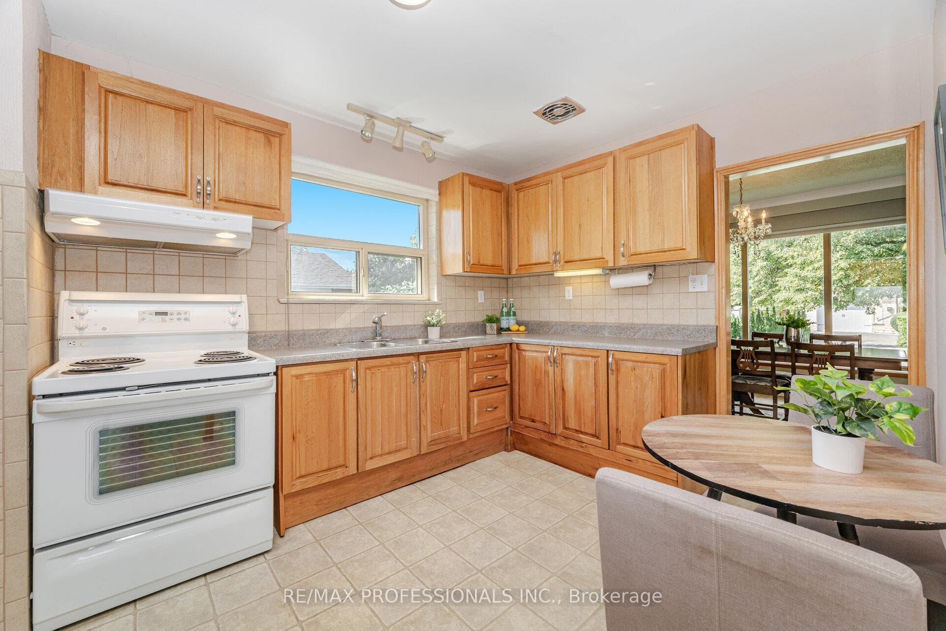 23 Cotman Crescent photo 10