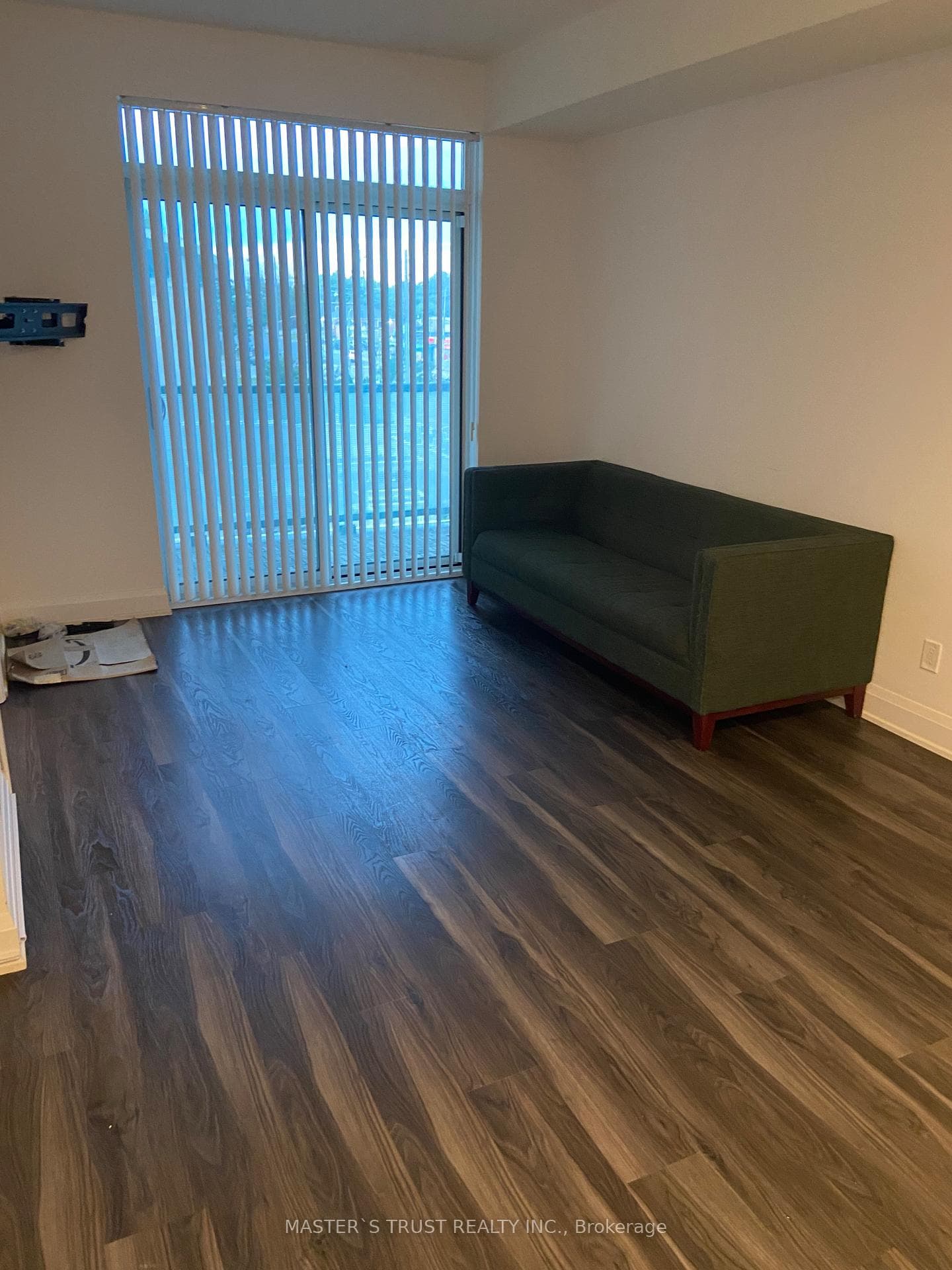 68 Canterbury Place Unit 220 photo 6