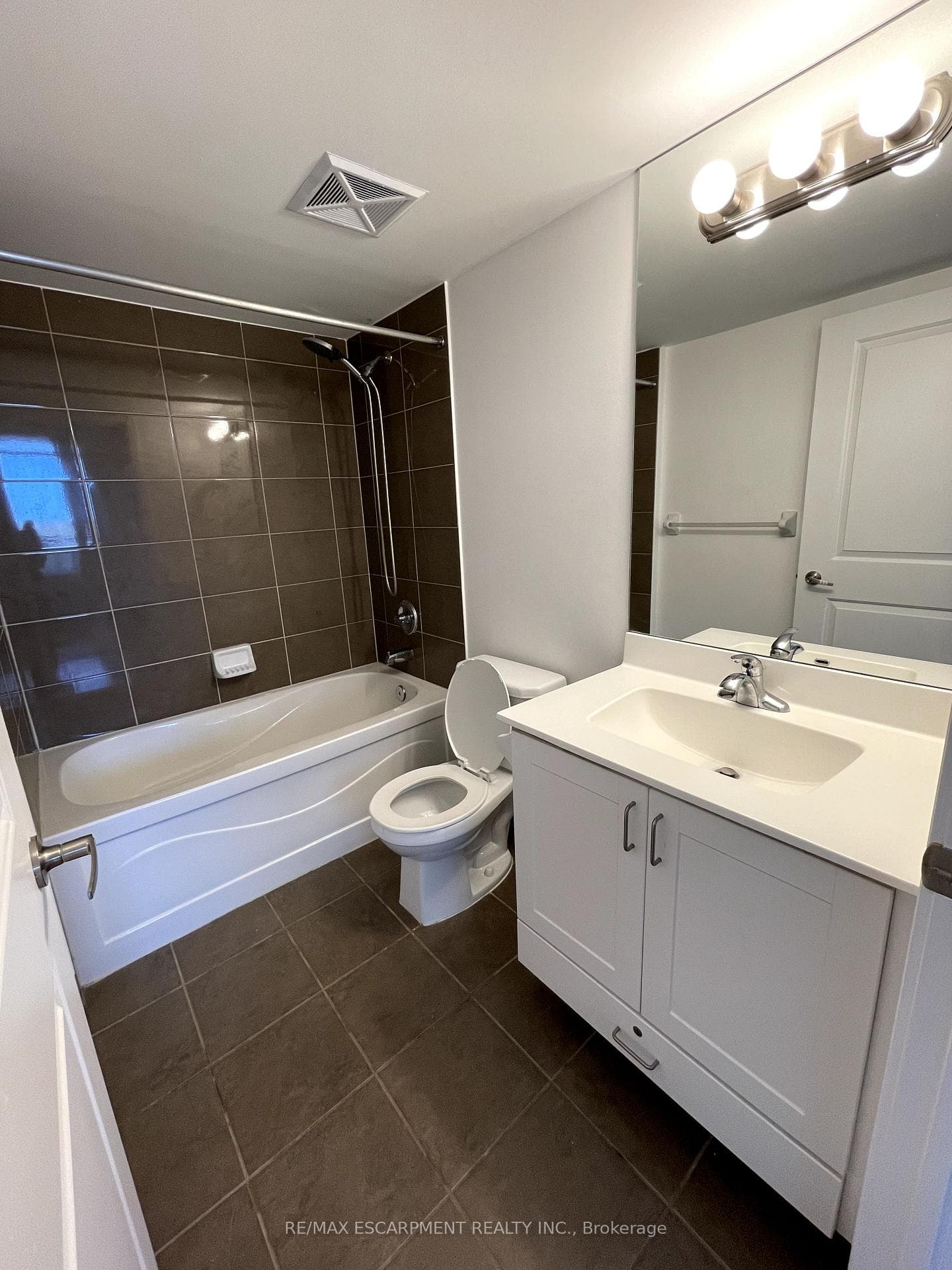 330 Burnhamthorpe Road Unit 708 photo 12