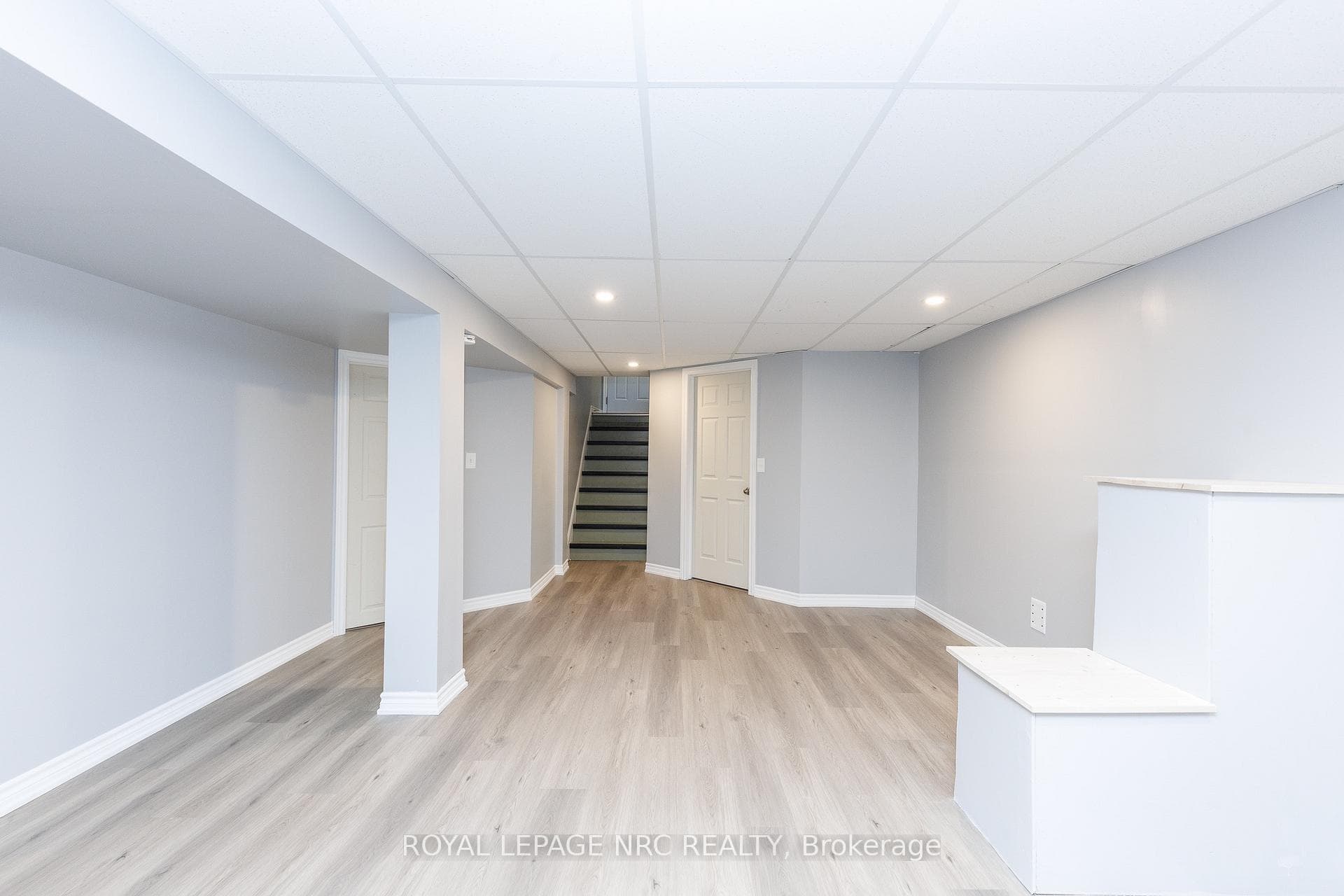 3676 Dorchester Road photo 32