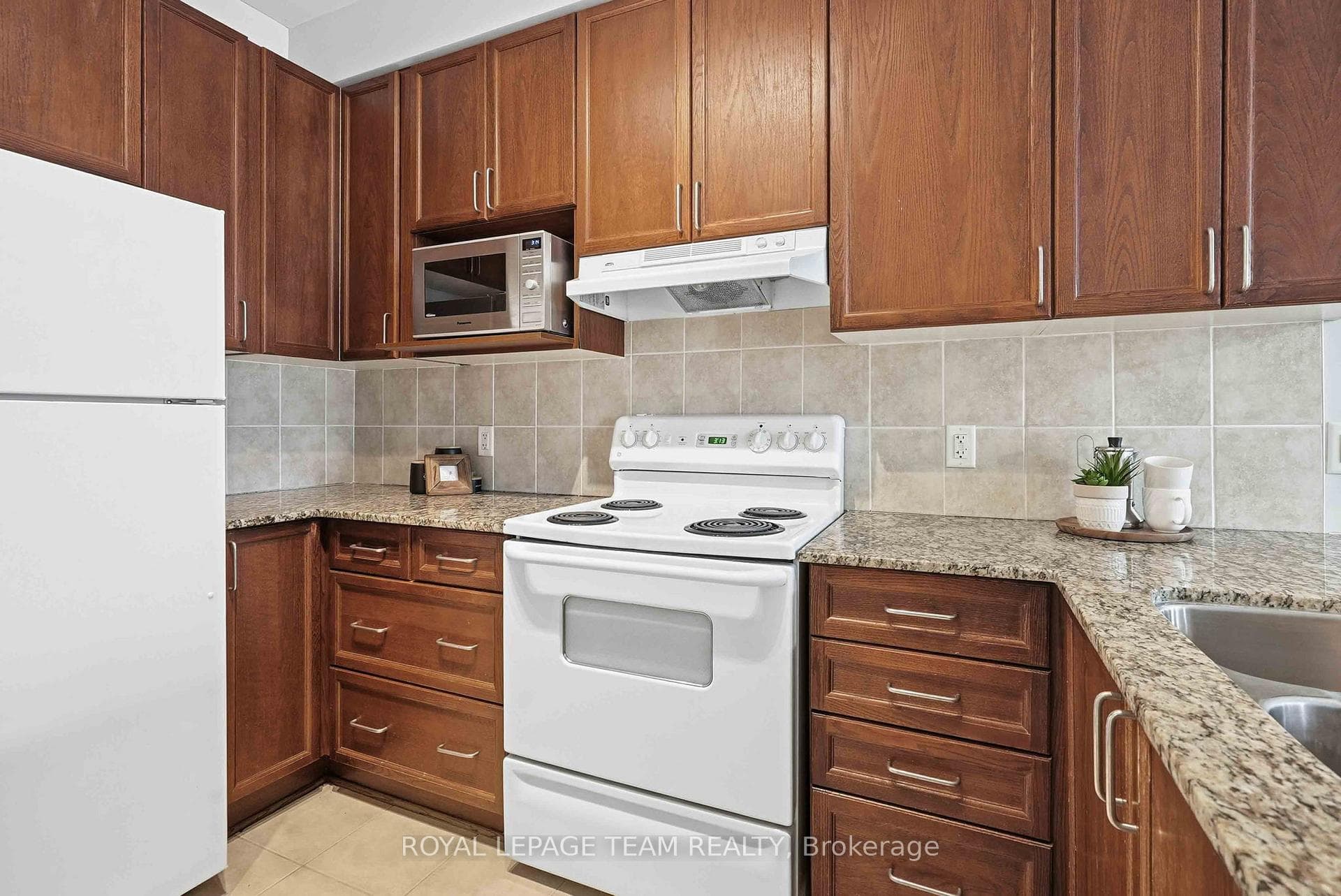 205 Bolton Street Unit 217 photo 5