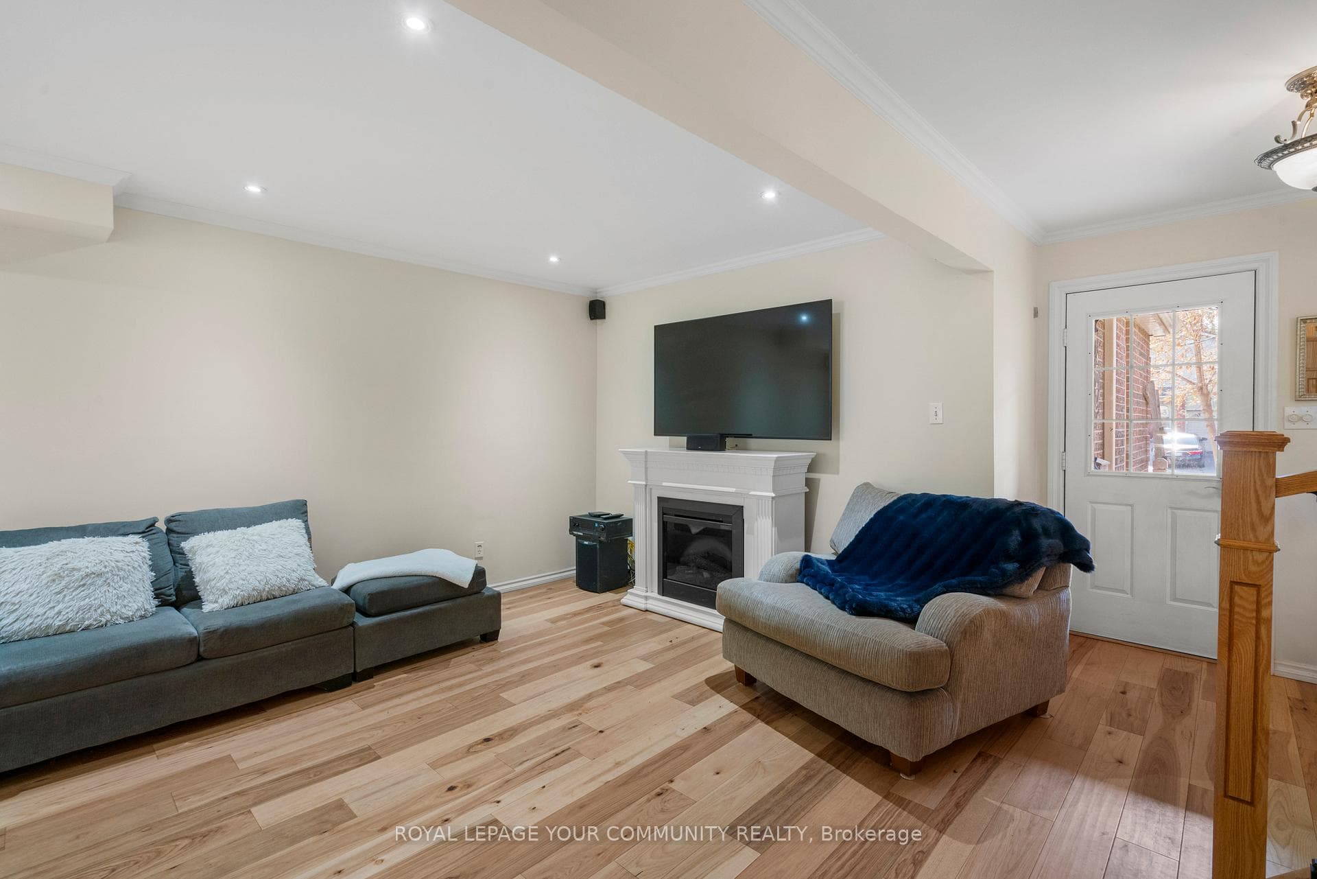 106 Seaton Drive photo 9