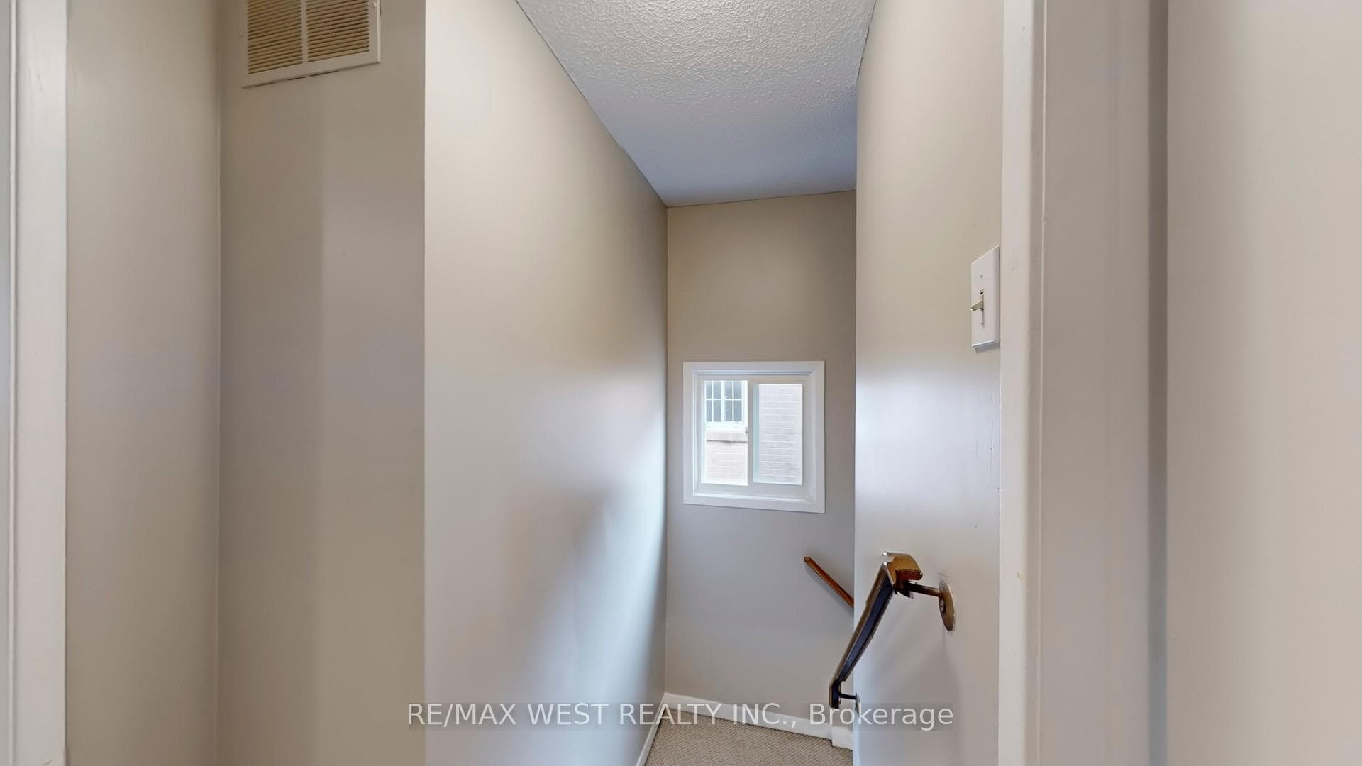 52 Radford Drive photo 35