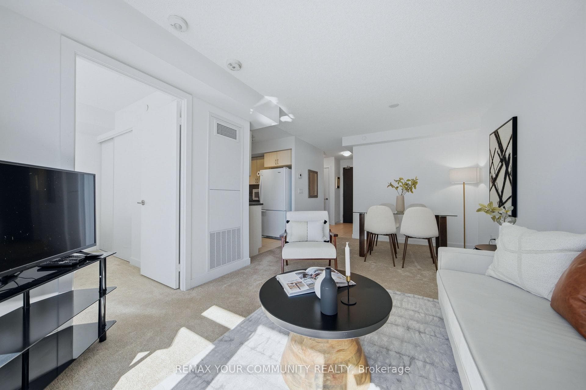 8 Trent Avenue Unit 407 photo 17