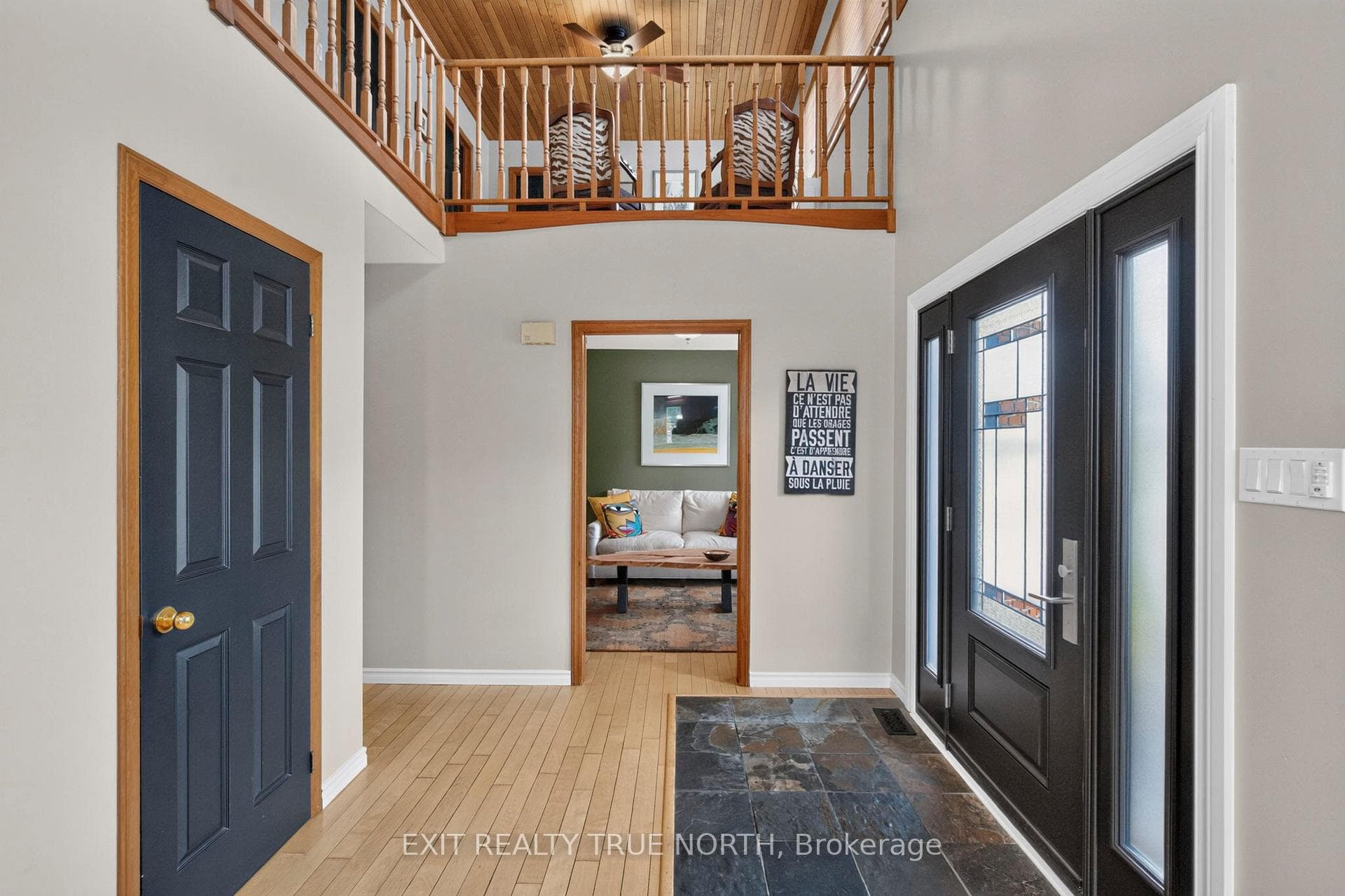 14 Rosewood Avenue photo 6