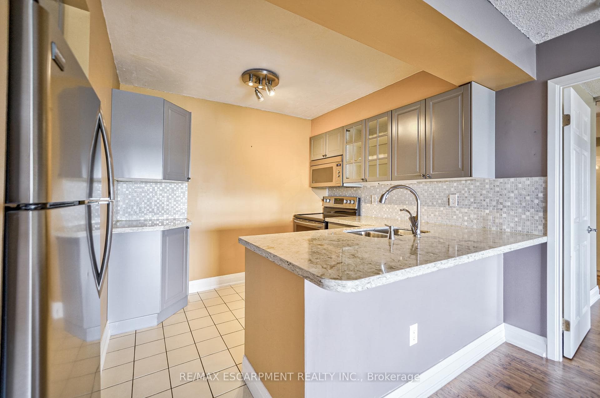 175 Cedar Avenue Unit 502 photo 12