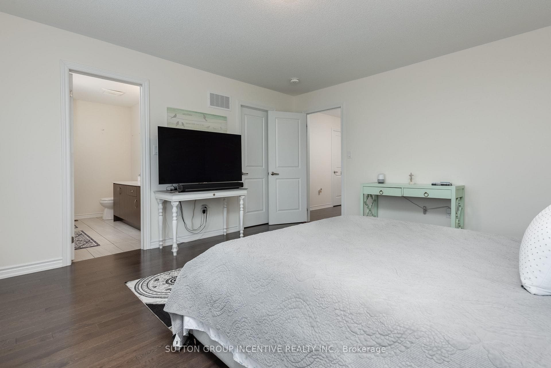 2271 Grainger Loop photo 14