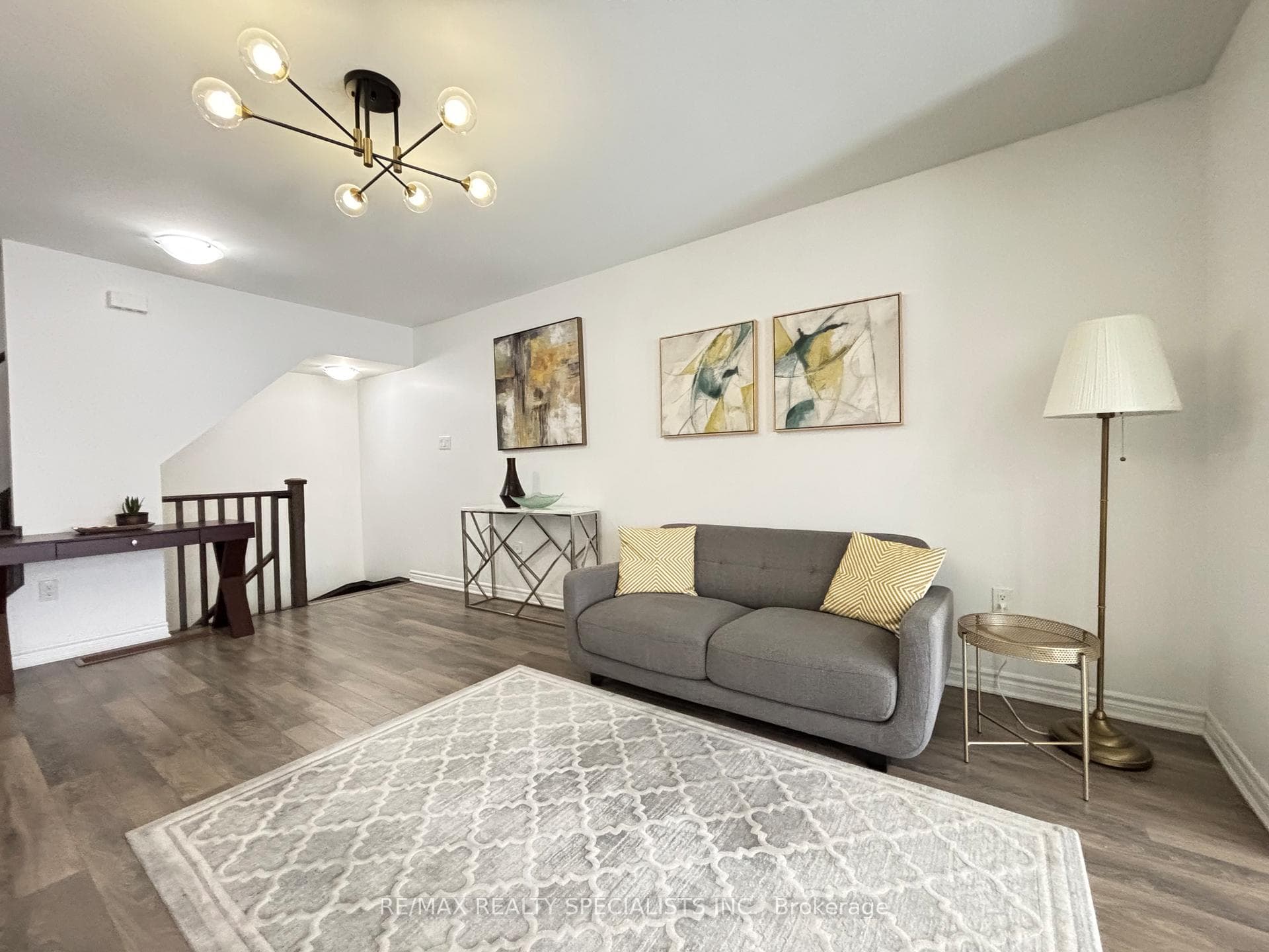 1578 Leblanc Court photo 8