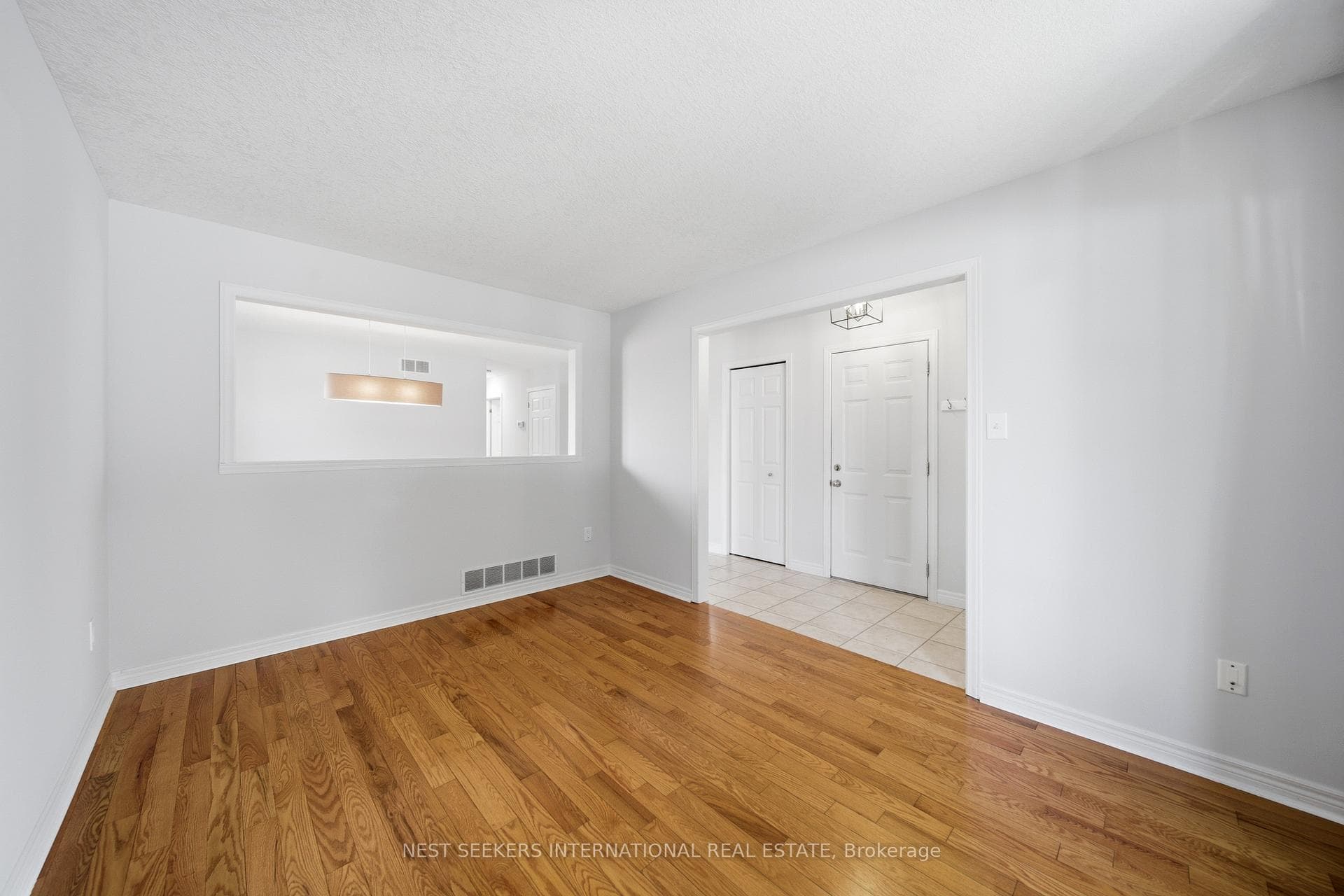 139 Bellamy Crescent Unit UPPER photo 11
