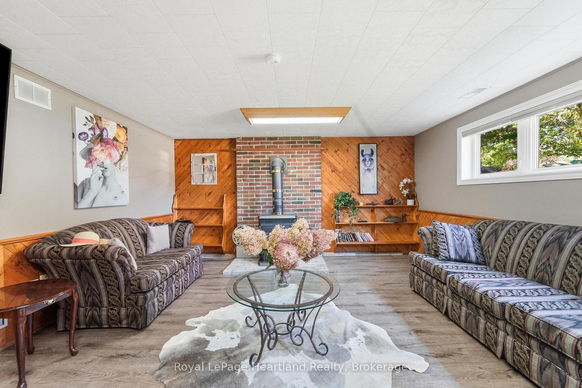 235 Hincks Street photo 24