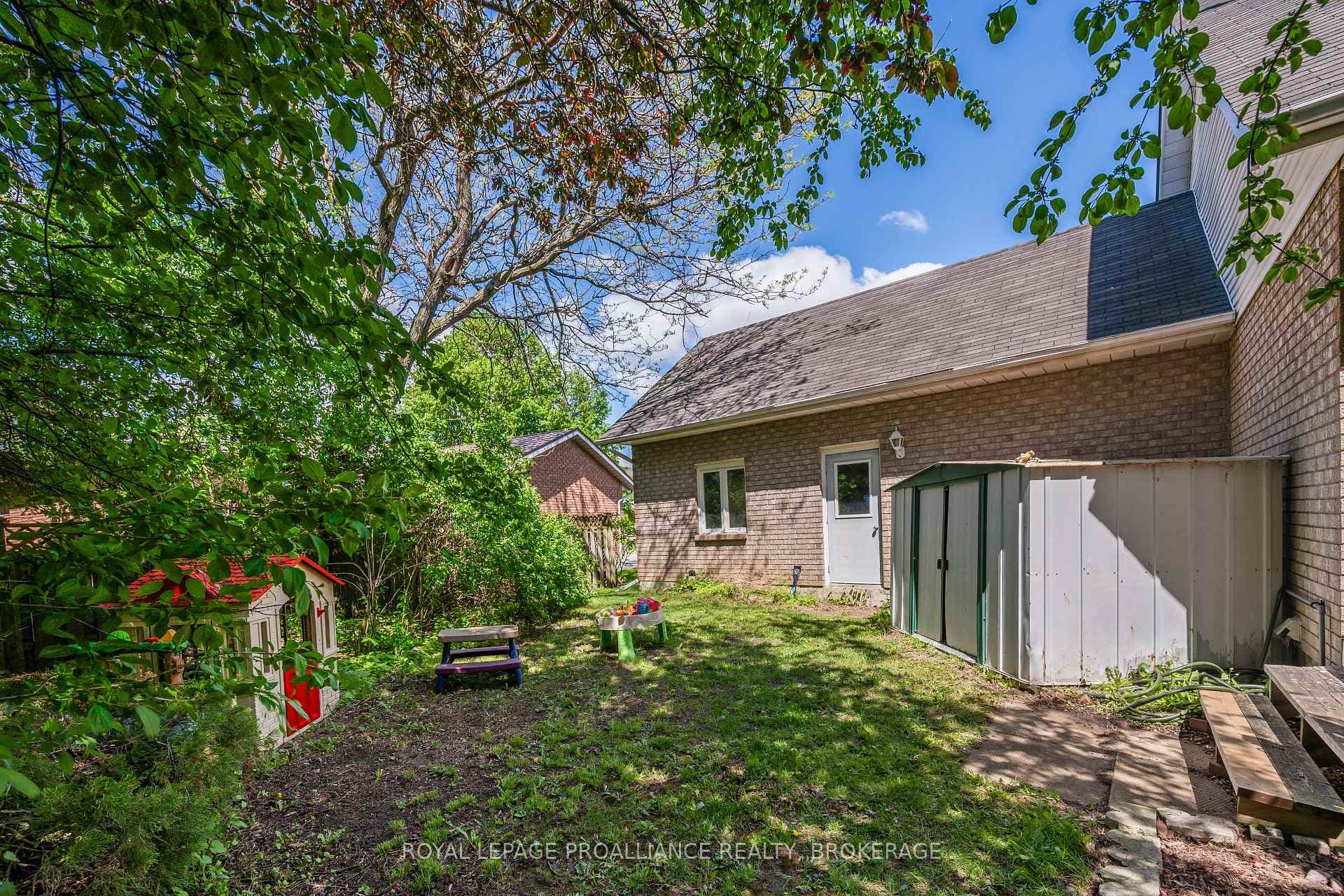 151 Greenlees Drive photo 39