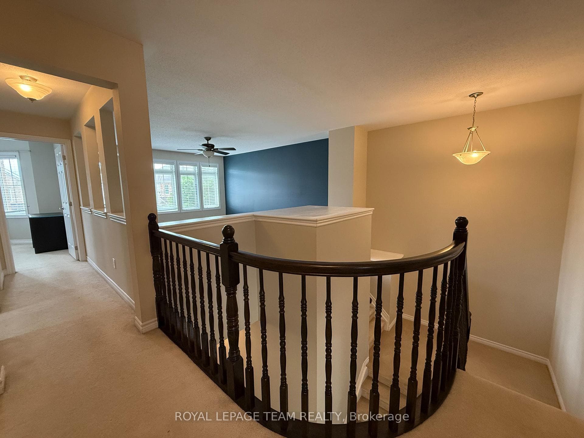 310 Gallantry Way photo 17