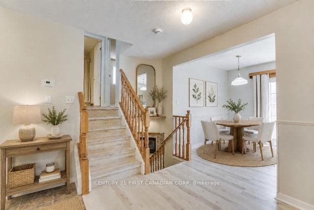 604 Talltree Crescent photo 15