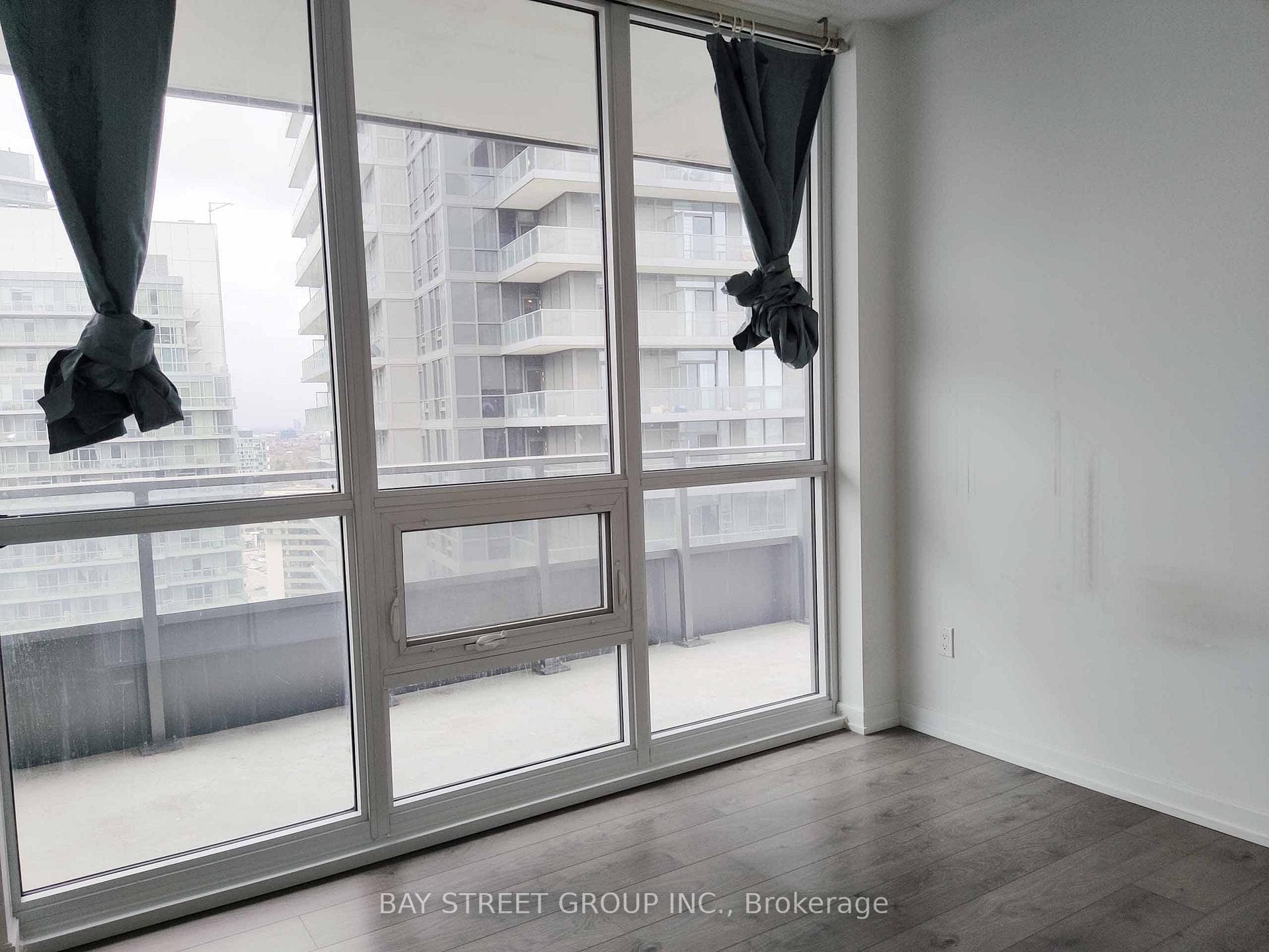 50 Forest Manor Road Unit 2208 photo 9