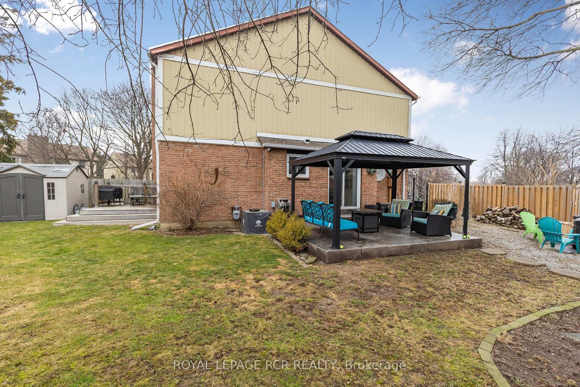 28 Laurier Court photo 25