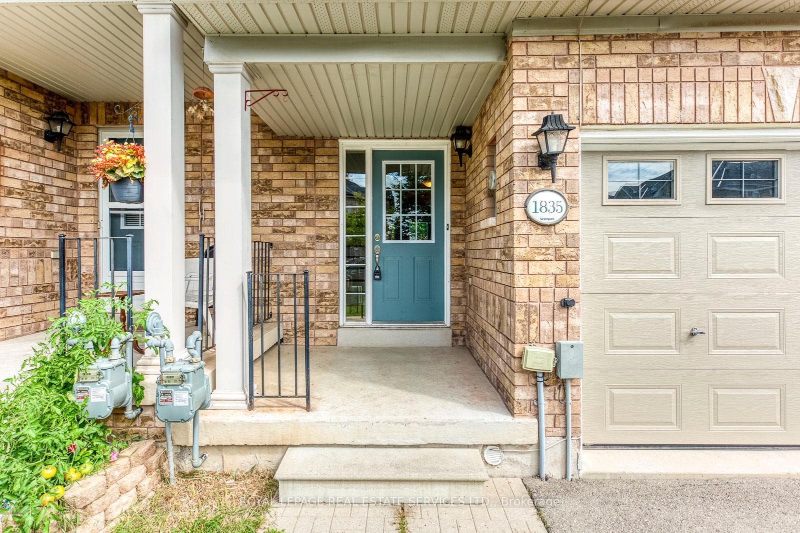 1835 Mccoy Avenue photo 3