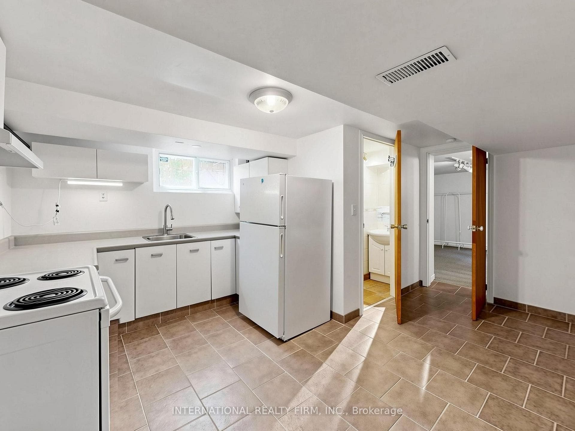 200 Burndale Avenue photo 41