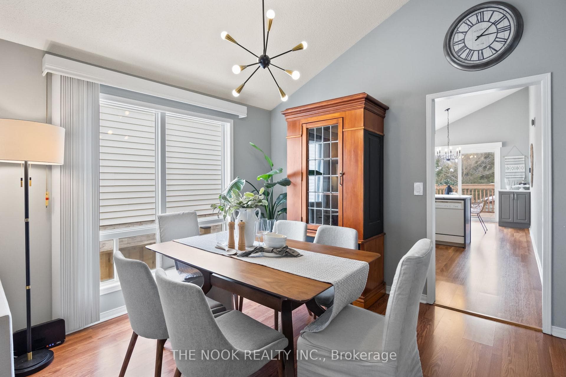 1246 Dartmoor Street photo 9