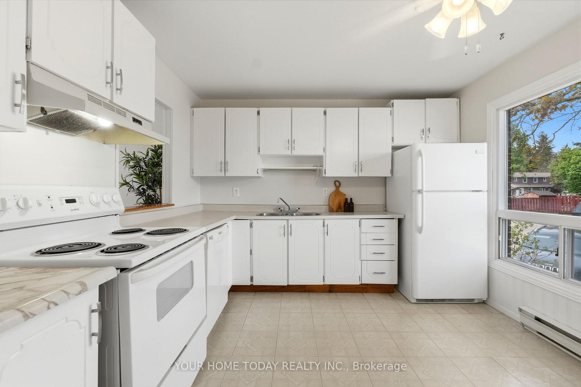 116 Kingham Road photo 8