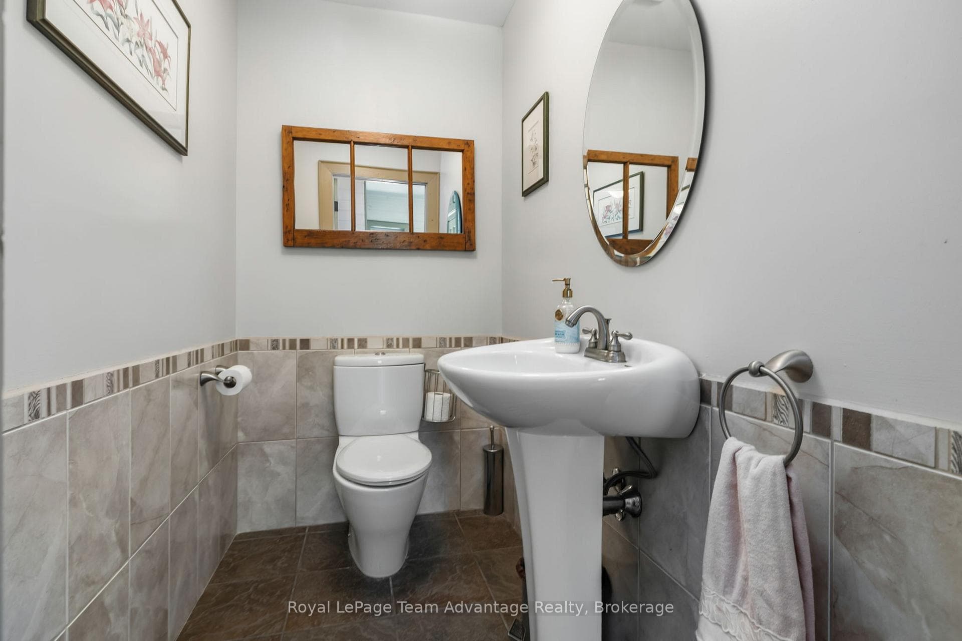 121 Rattlebear Drive photo 14