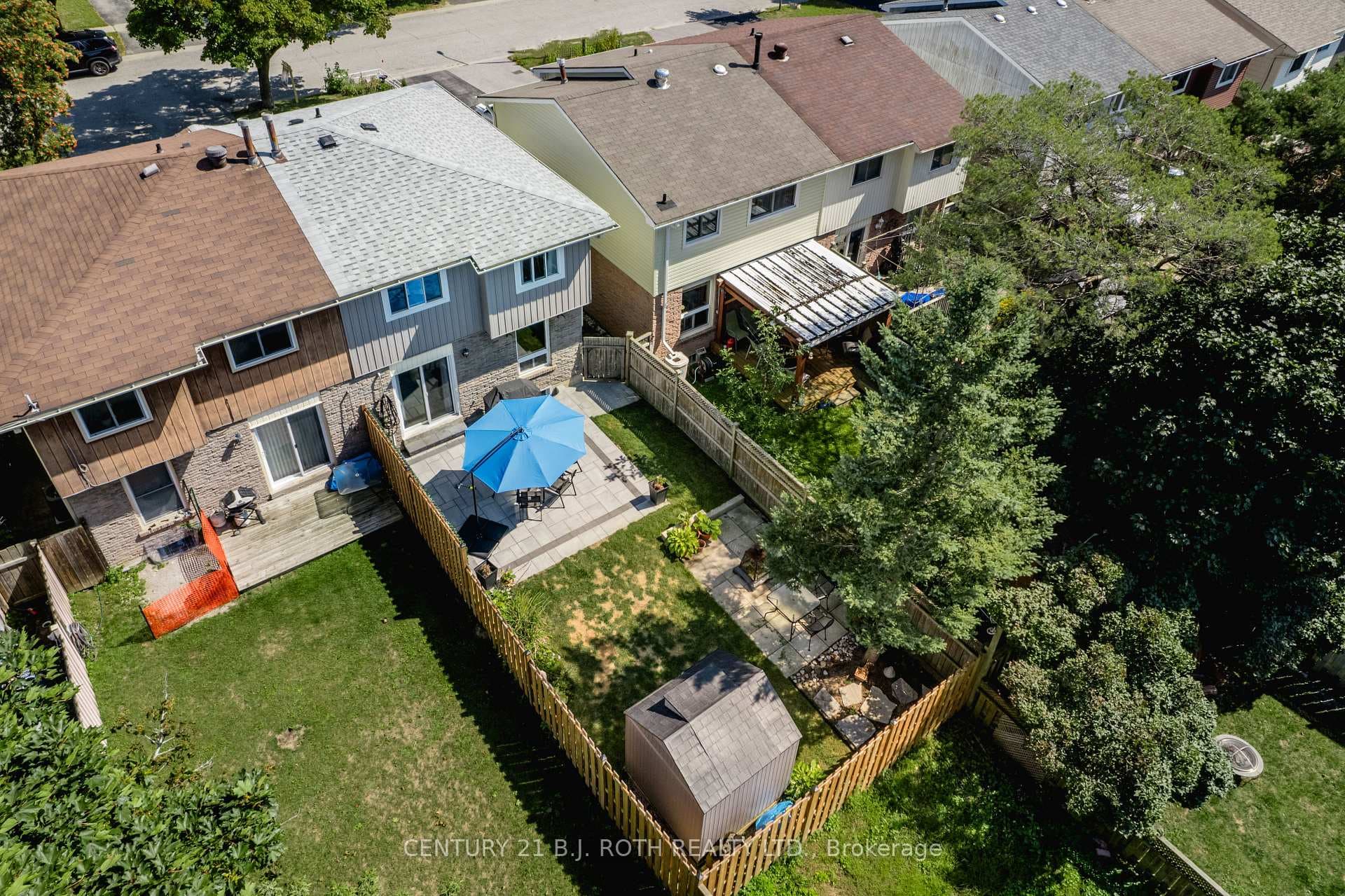 24 CHRISTIE Crescent photo 36