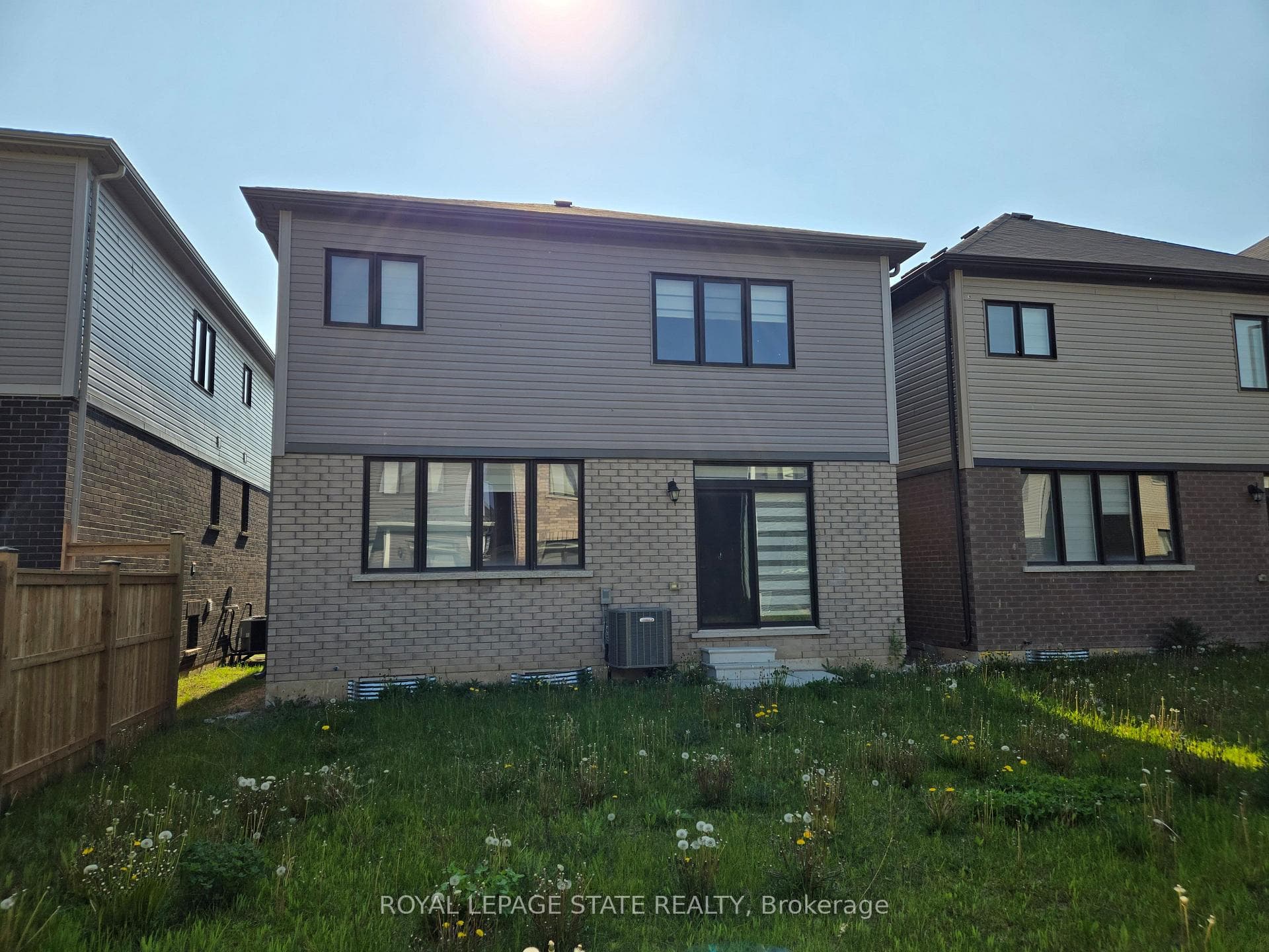 395 Barker Parkway photo 5
