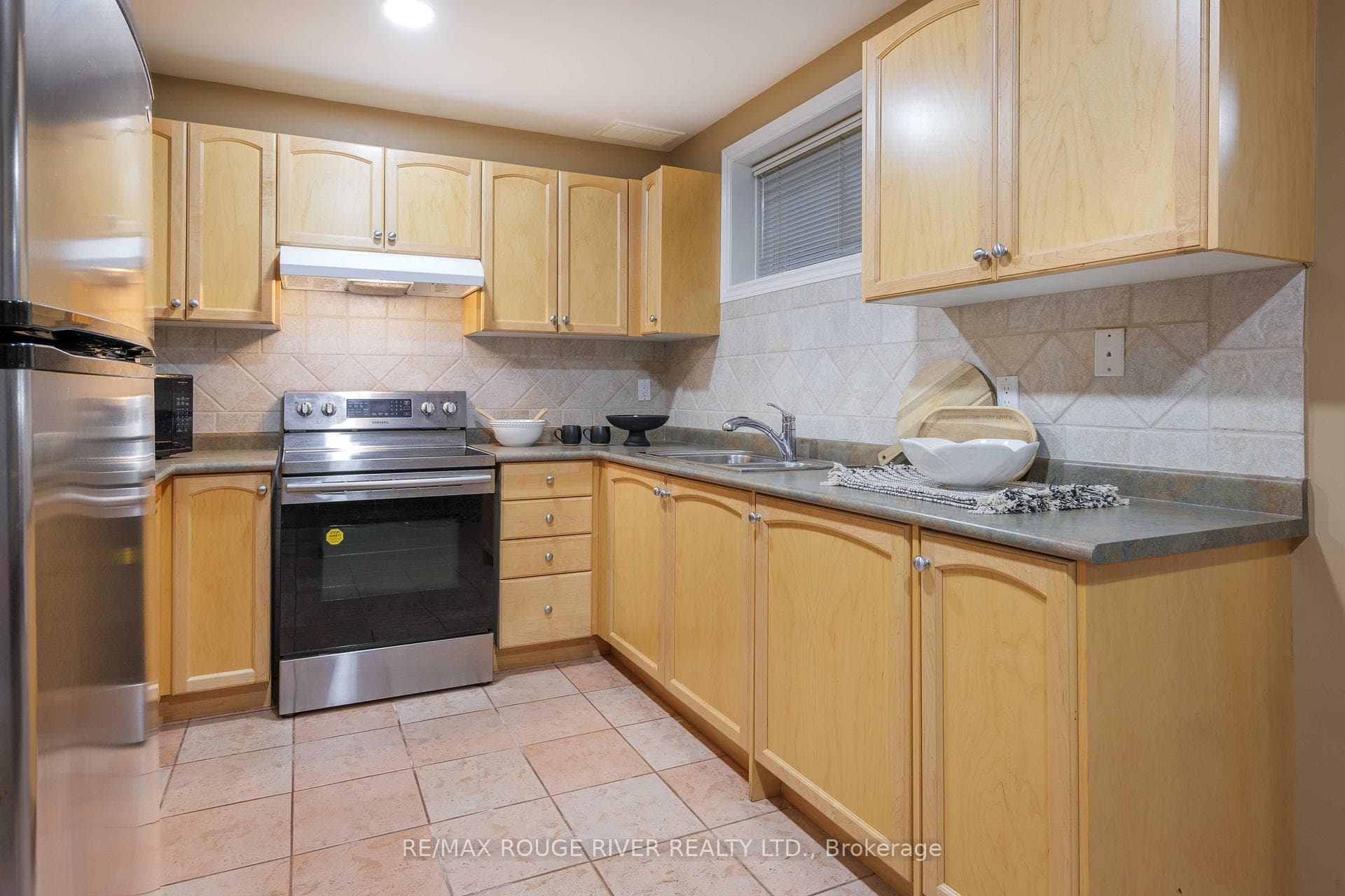 1795 Pine Grove Avenue photo 30