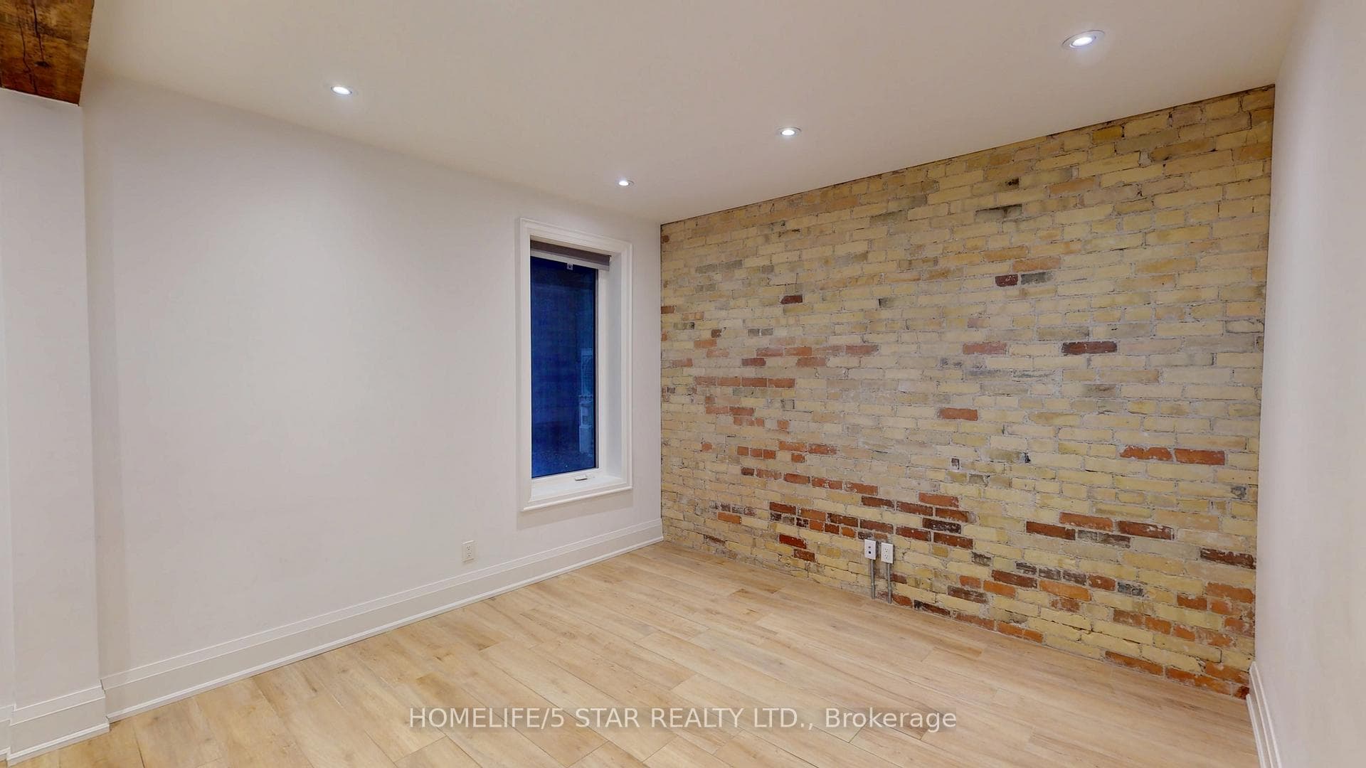 45 Dewson Street Unit 1 photo 13