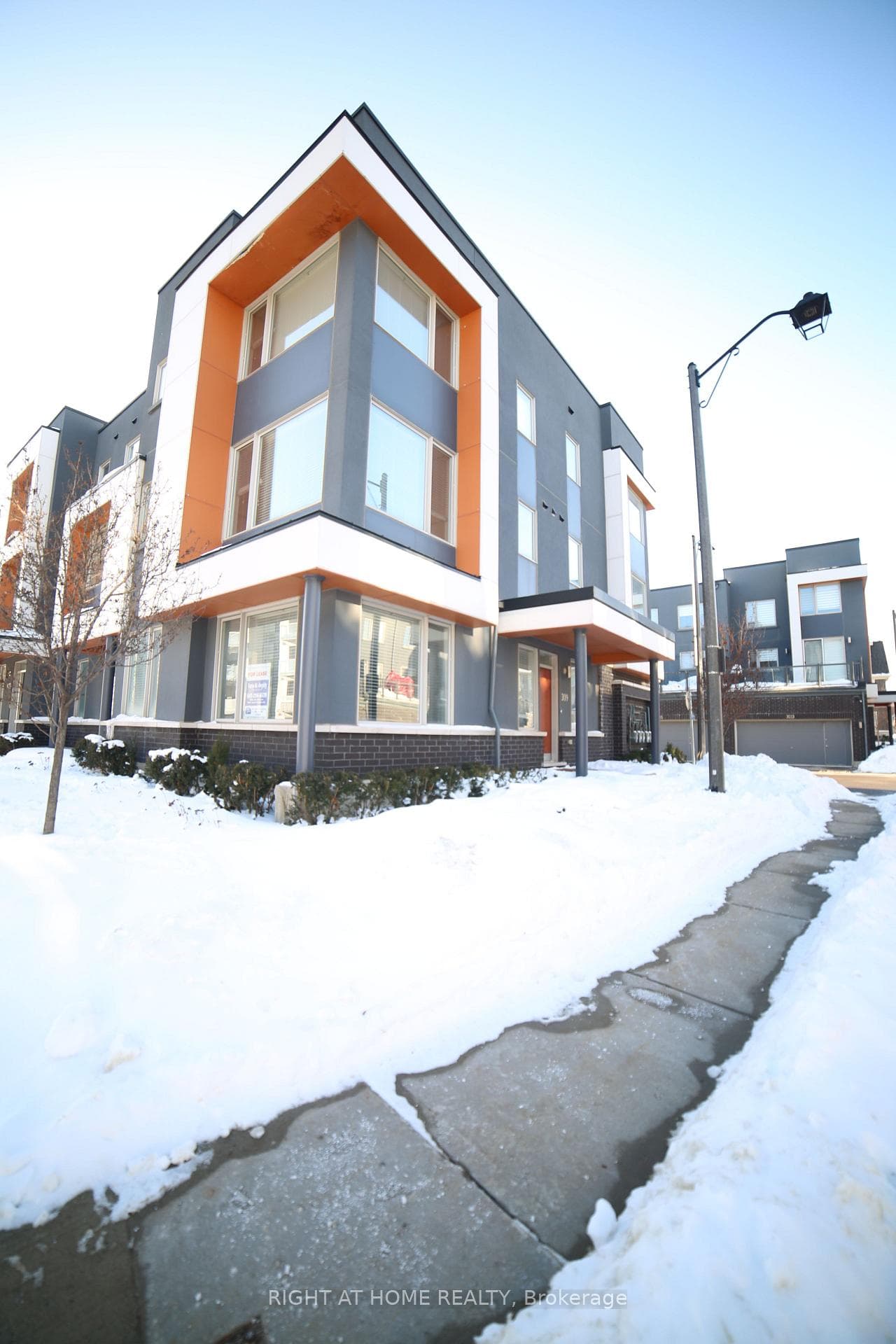 3019 Creekshore Common N/A Unit 33 photo 1