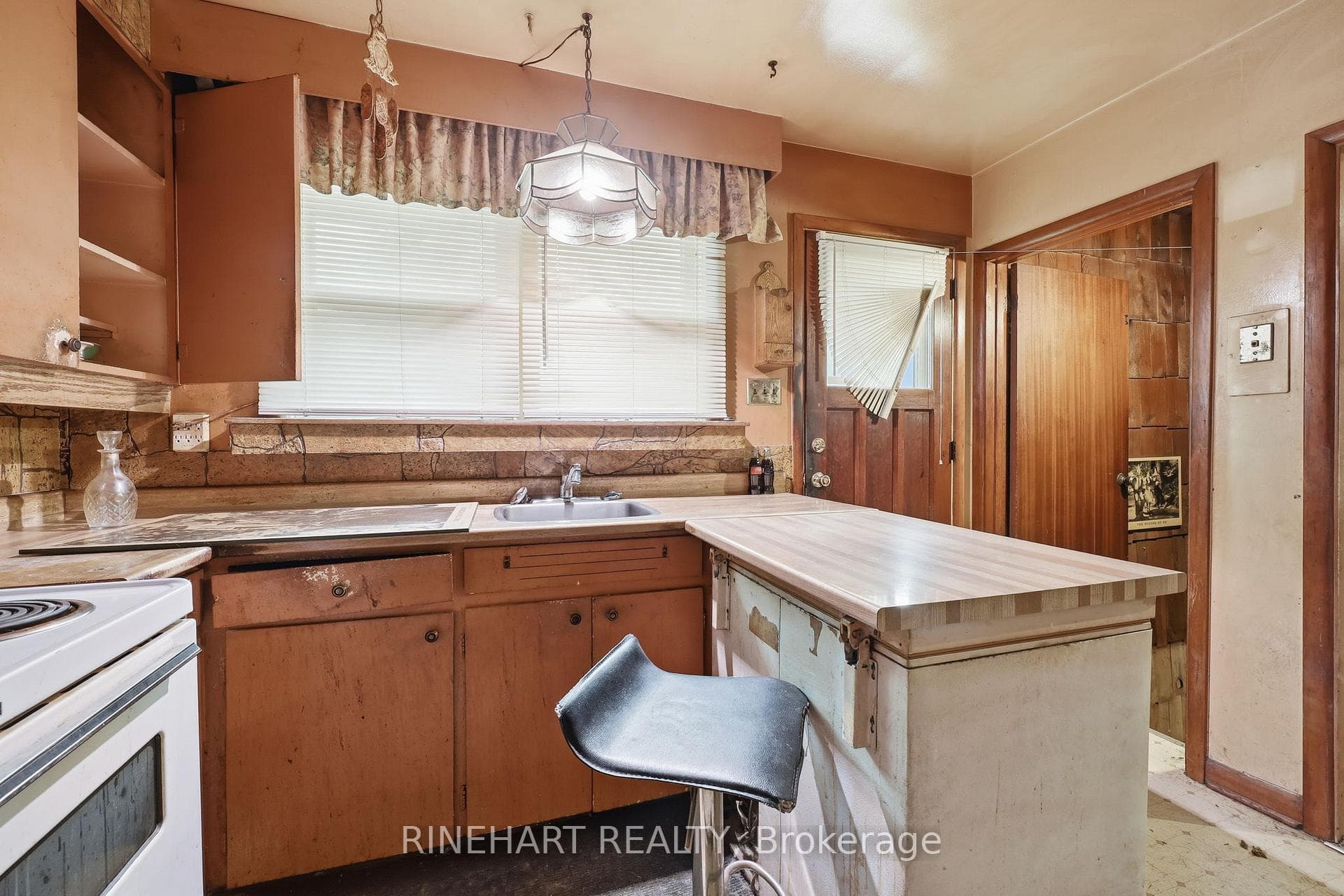 164 Bancroft Road photo 11