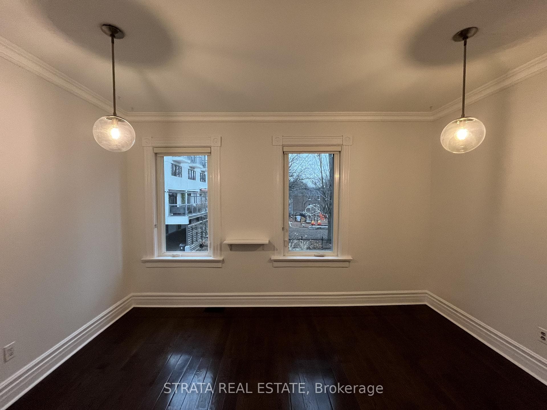 124 De Grassi Street photo 6