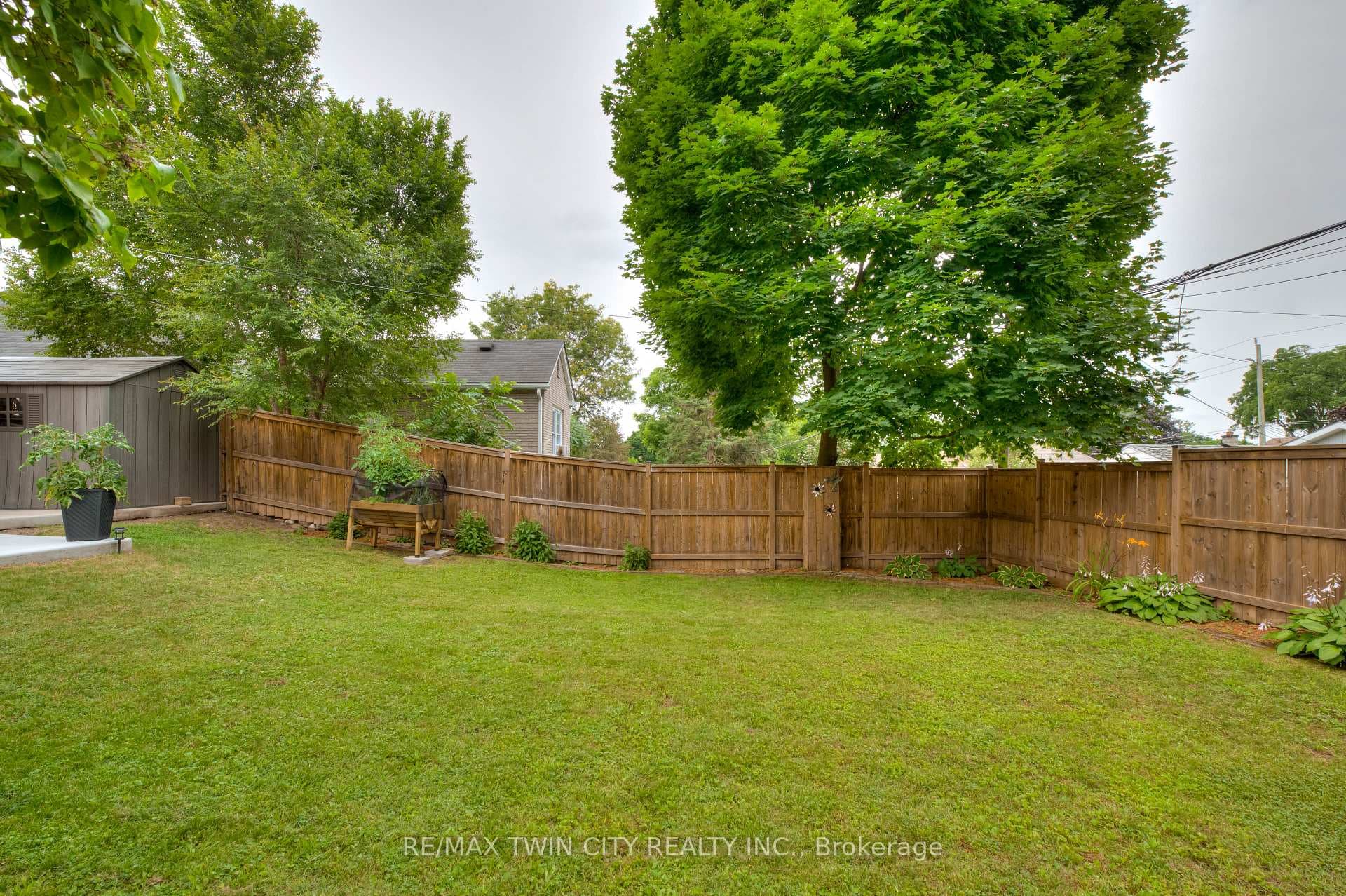 65 Stanley Street photo 36