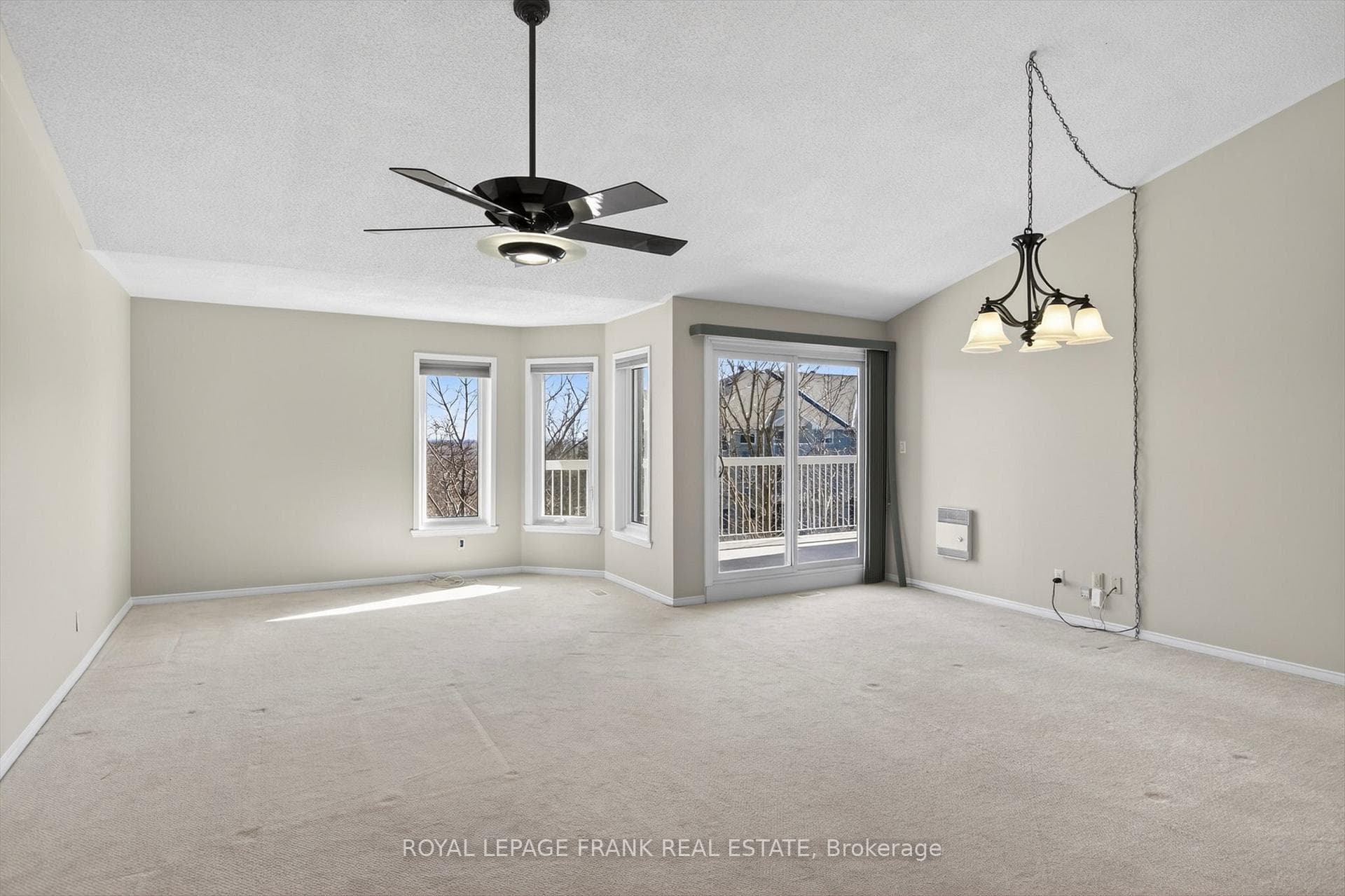 1099 Clonsilla Avenue Unit Bldg C #310 photo 8