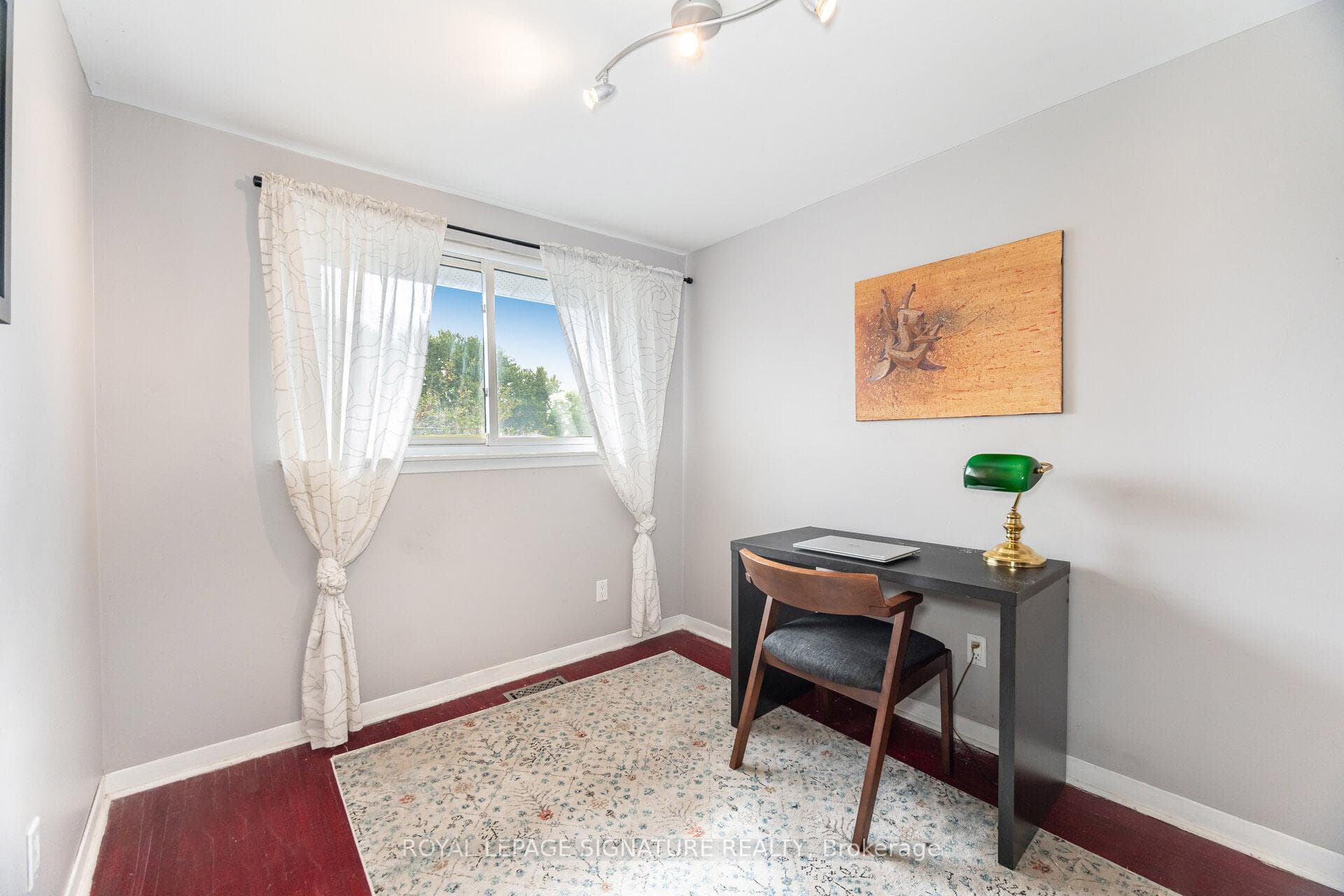 2431 Padstow Crescent photo 18