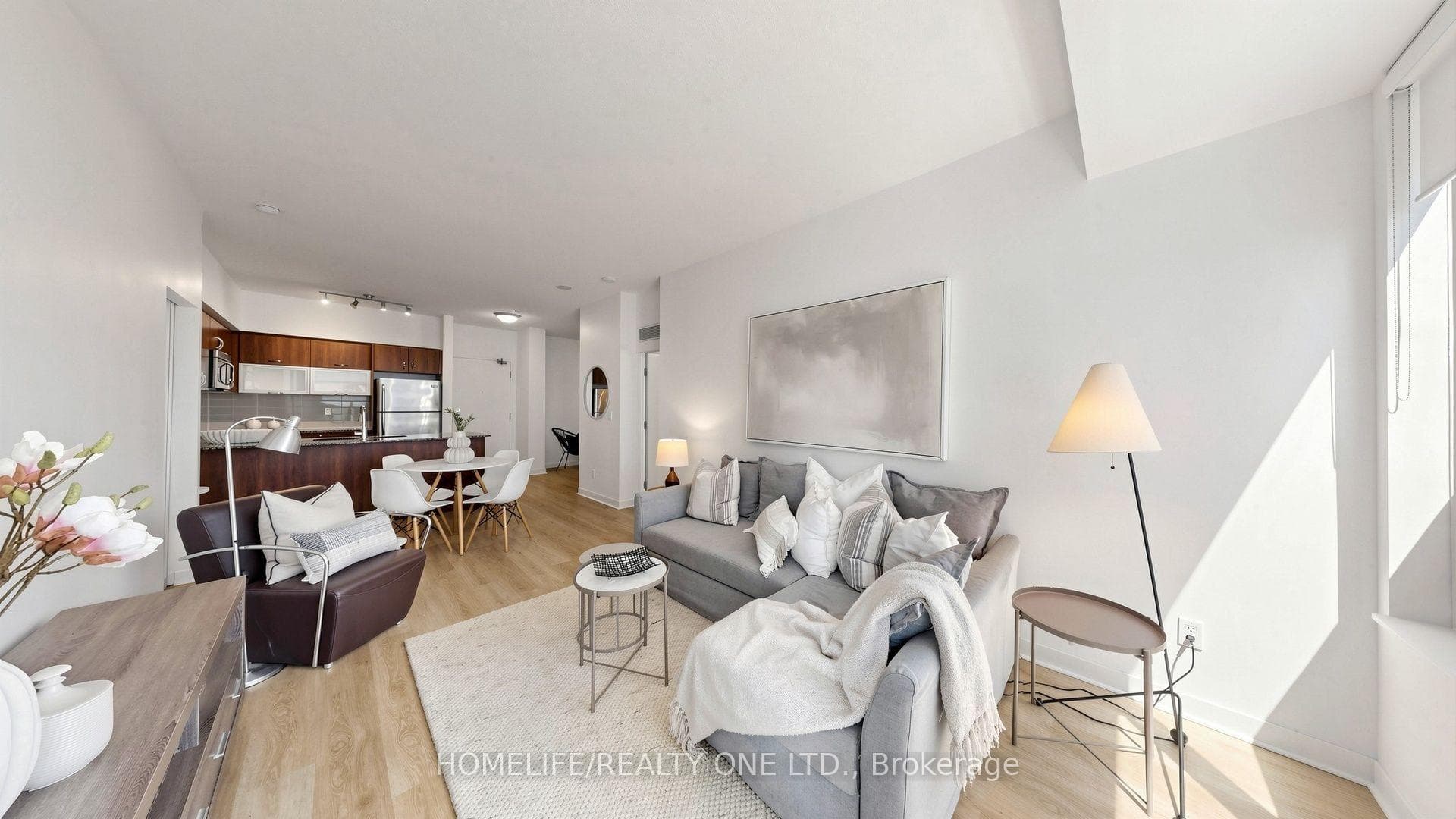 55 East Liberty Street Unit 1804 photo 4