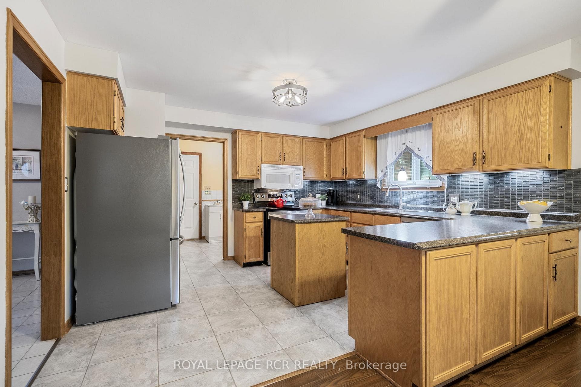 Kitchen with island