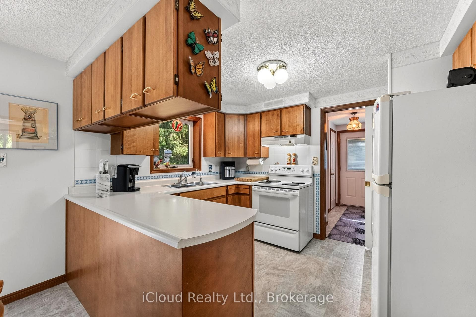 20 Mactavesh Crescent photo 10