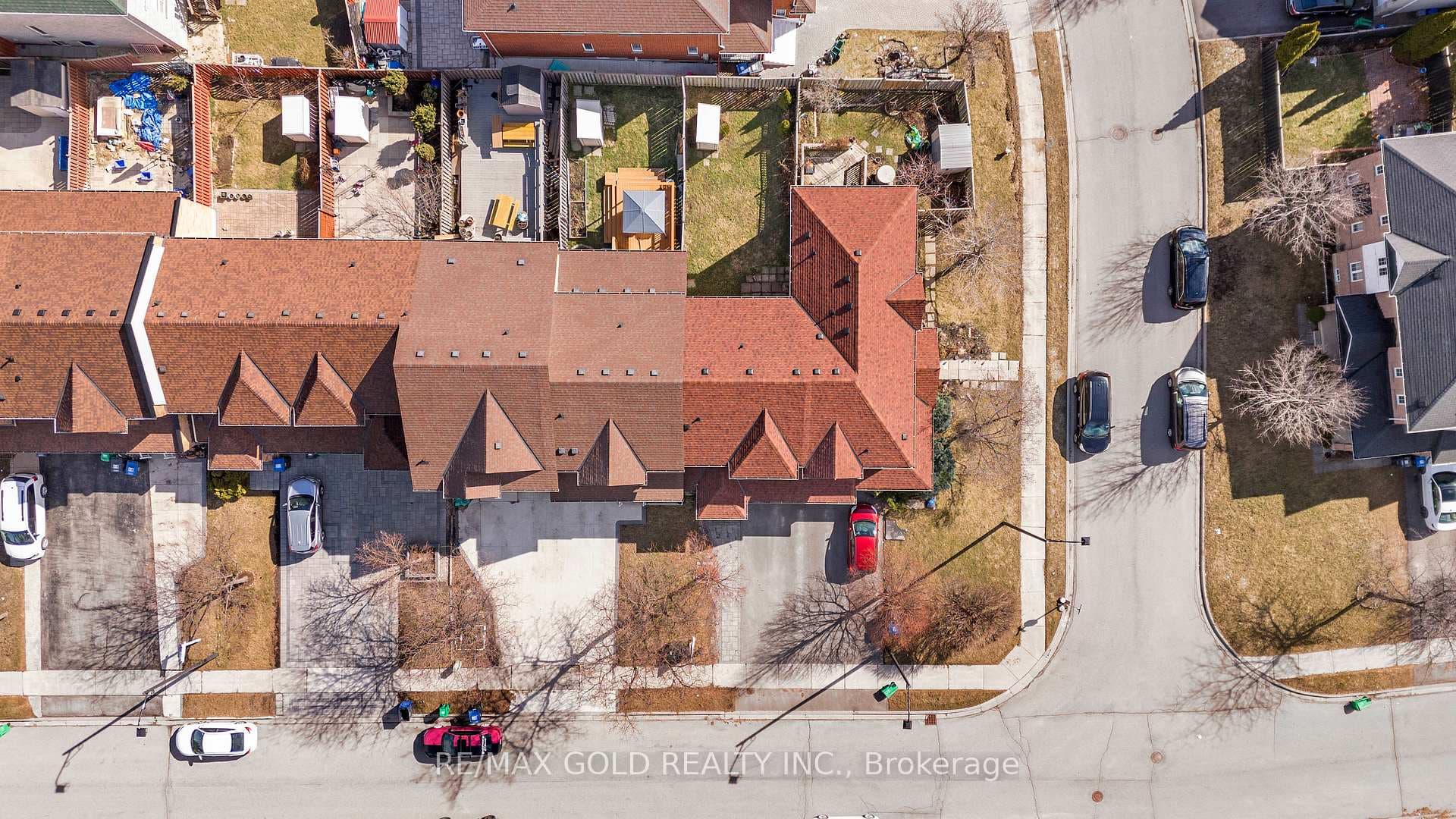 912 Delgado Drive photo 32