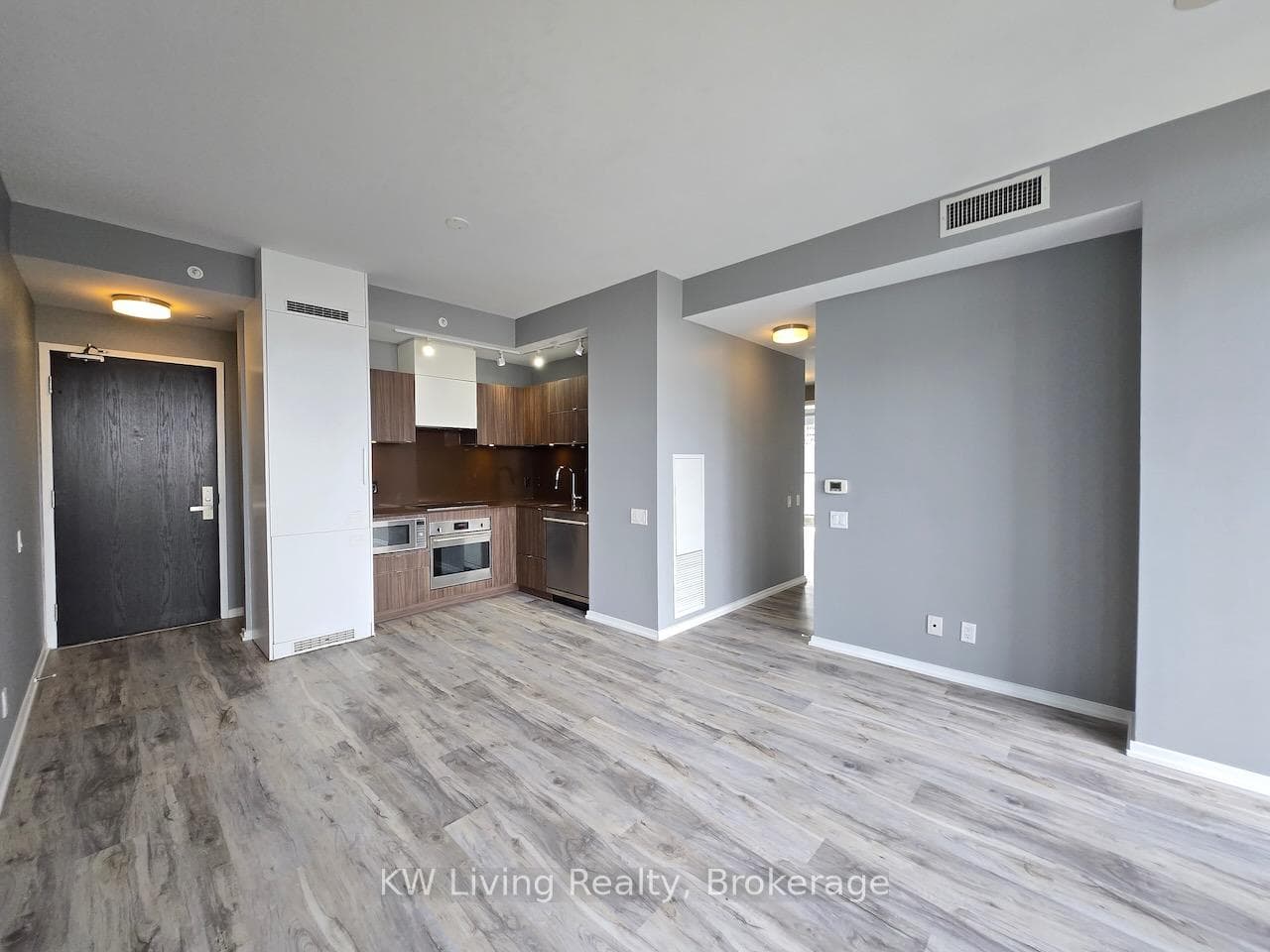125 Peter Street Unit 901 photo 3