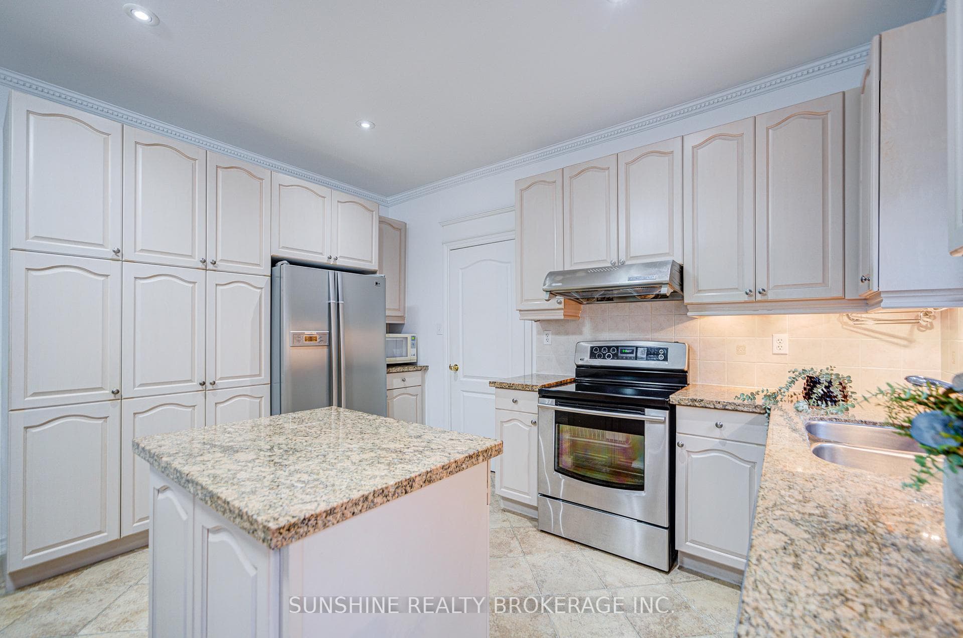 52 Abilene Court photo 16