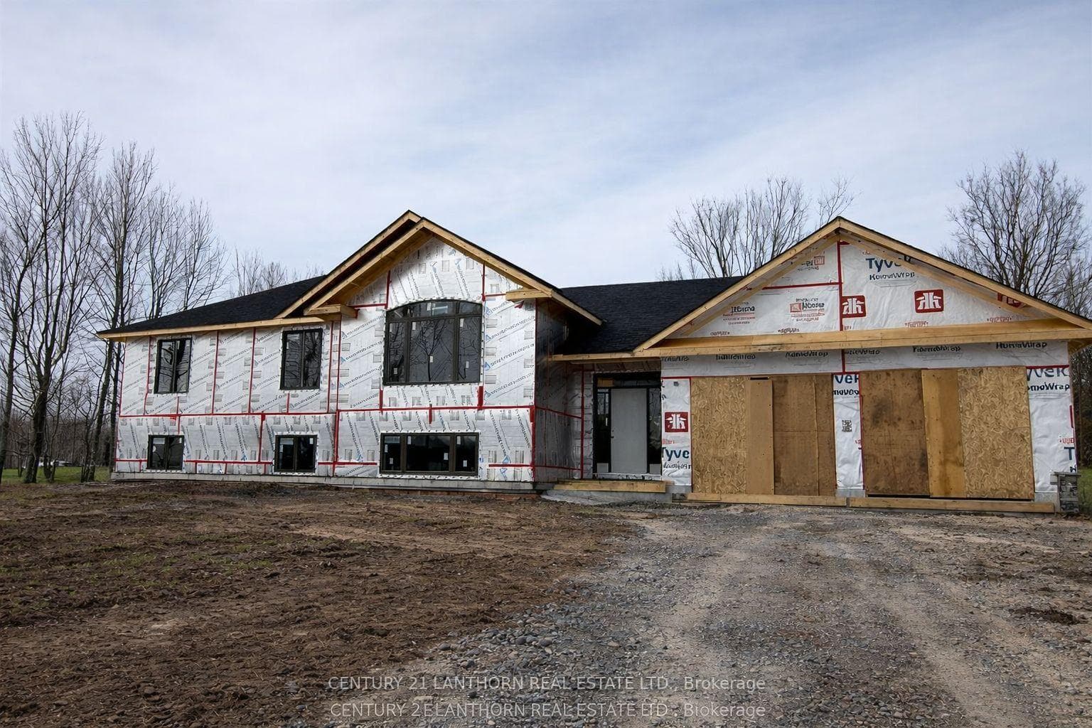 967 Crookston Road photo 1