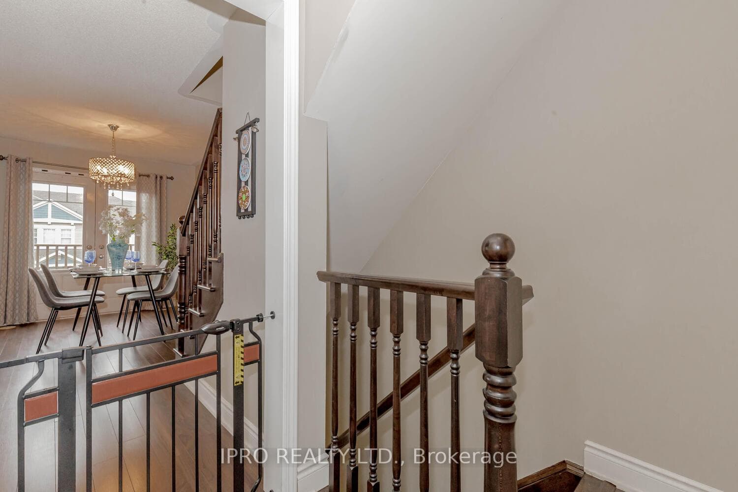 76 Suitor Court photo 6