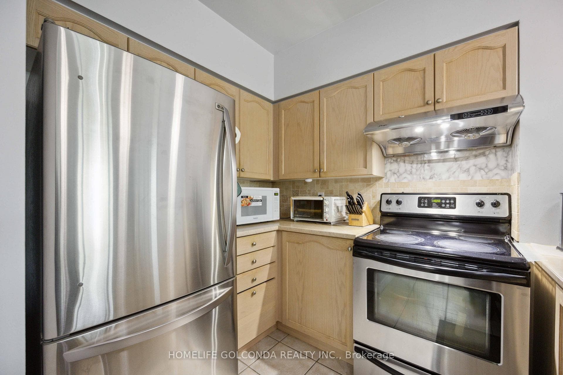 135 Pond Drive Unit 106 photo 8
