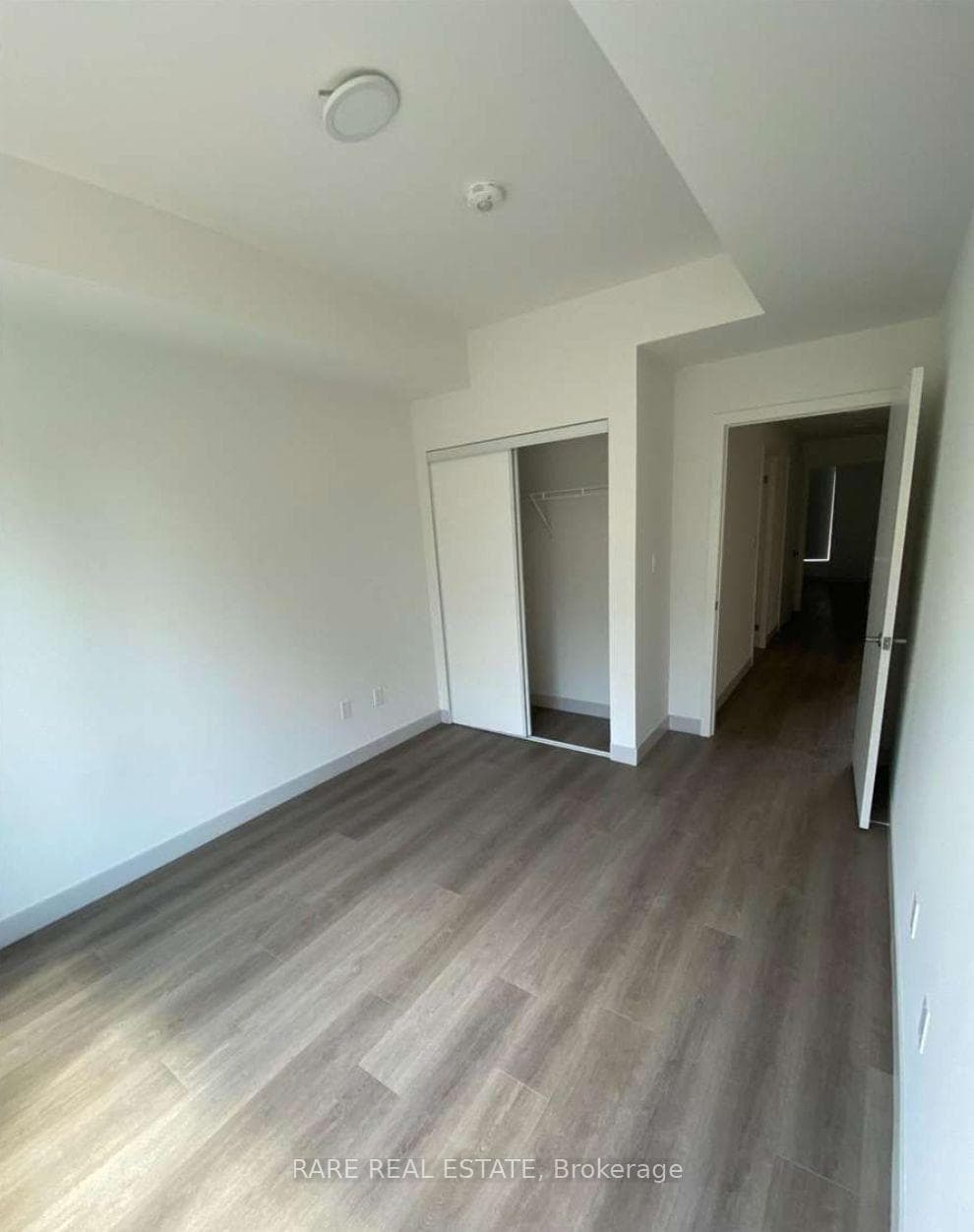 37 Antrim Crescent Unit 201 photo 7